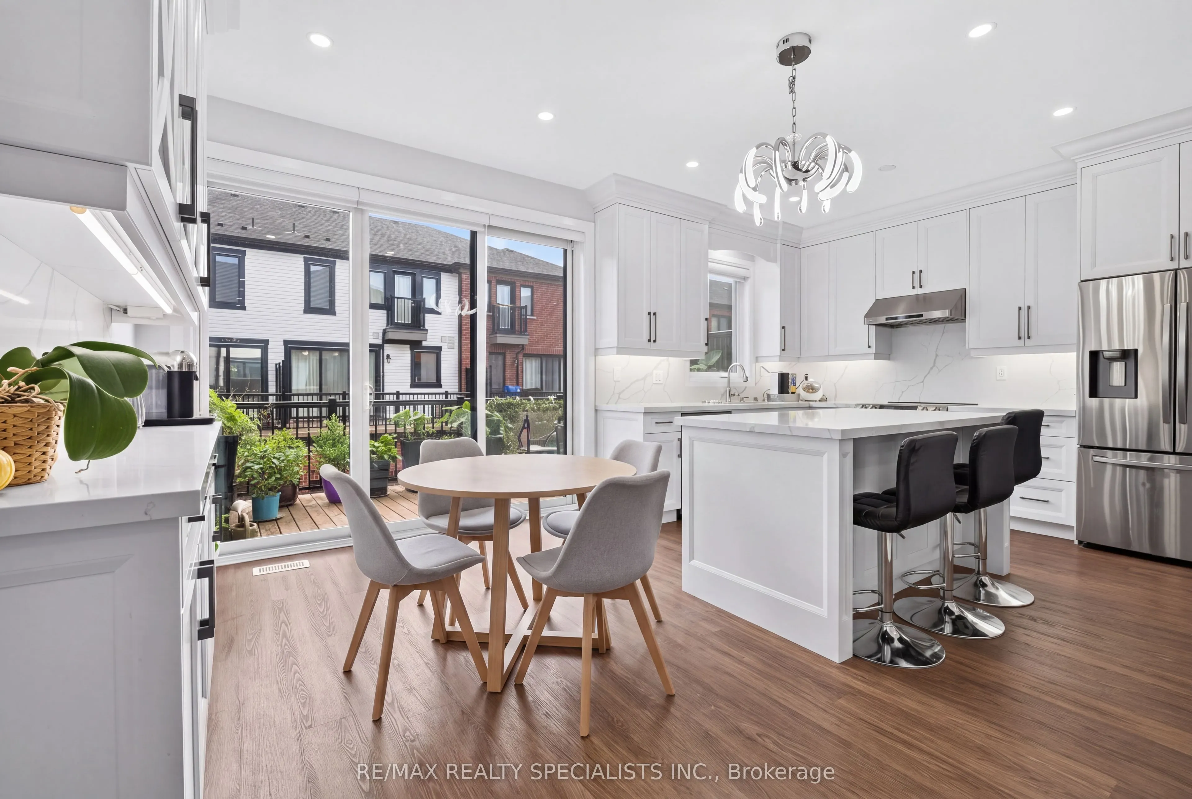 975 Whitlock Avenue #20