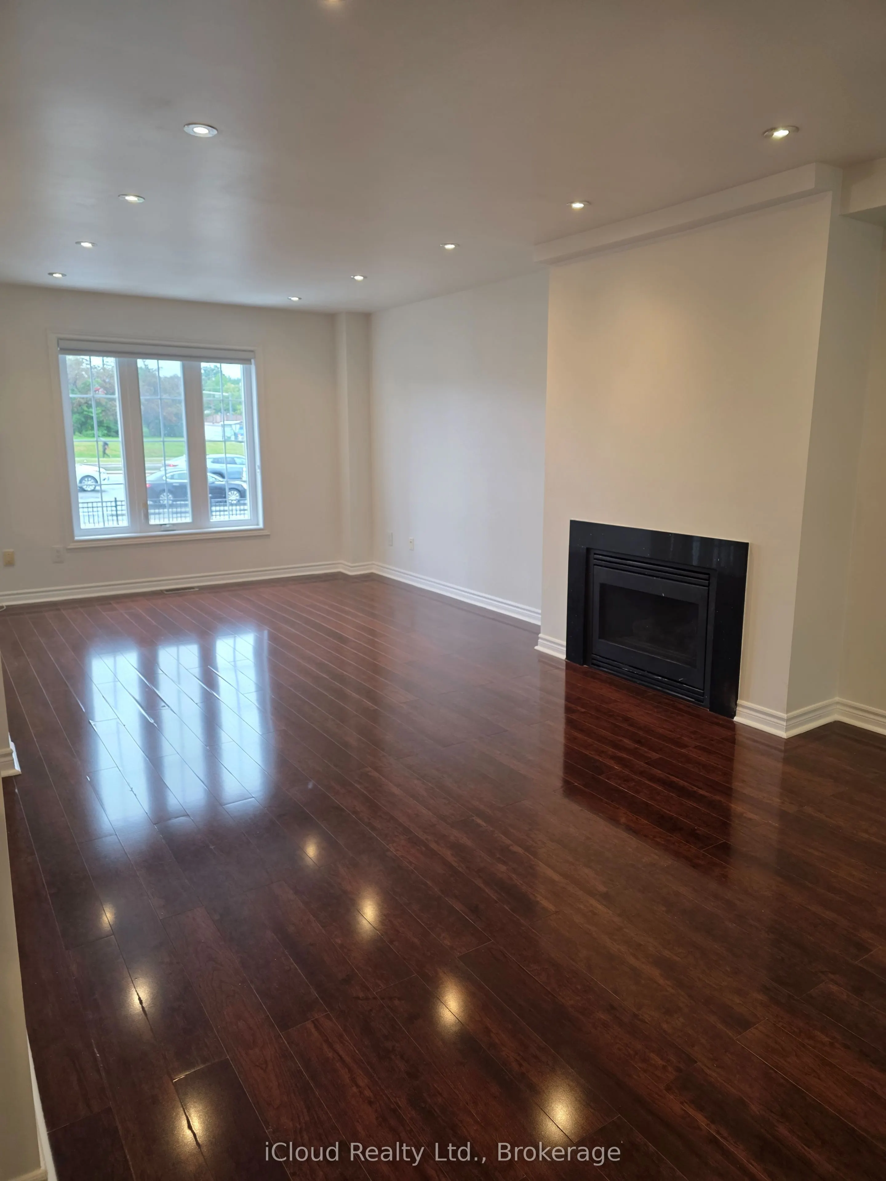 2398 Britannia Road W #68