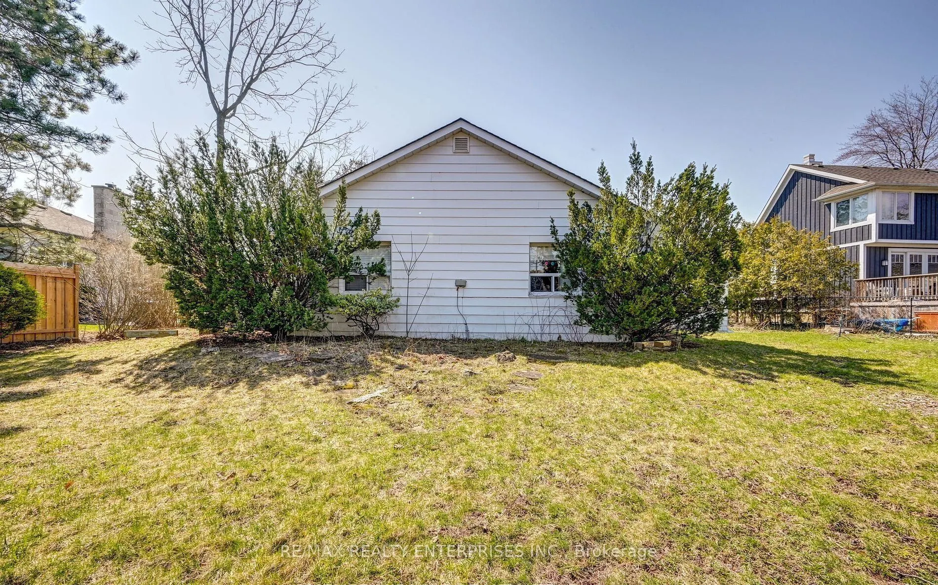 1235 Old River Road