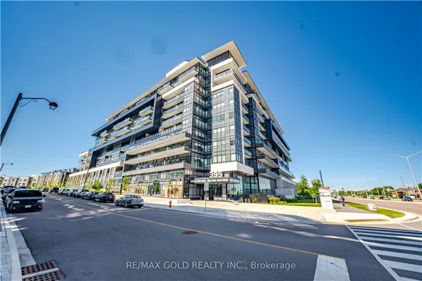 395 Dundas Street W