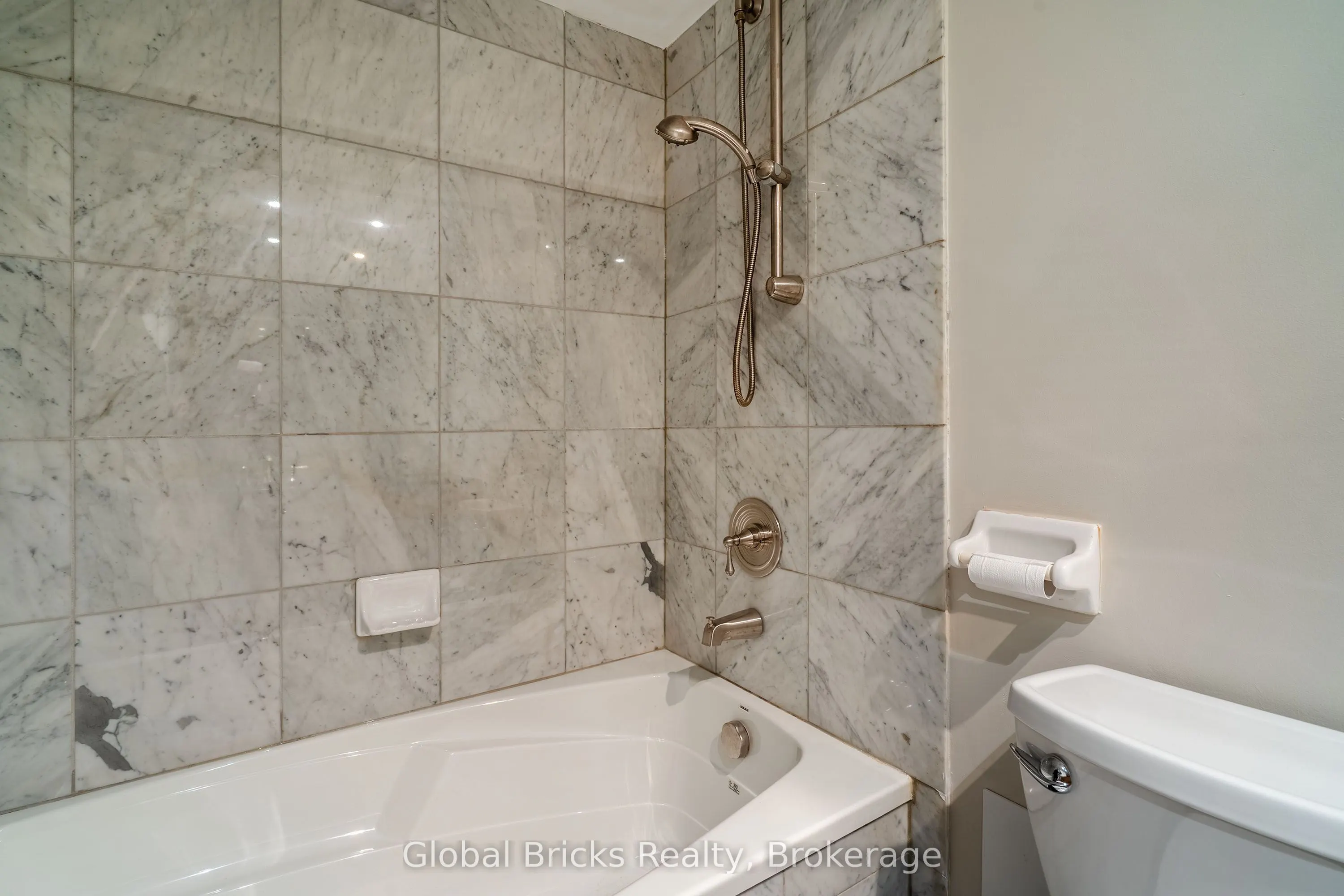 2737 Keele Street #901