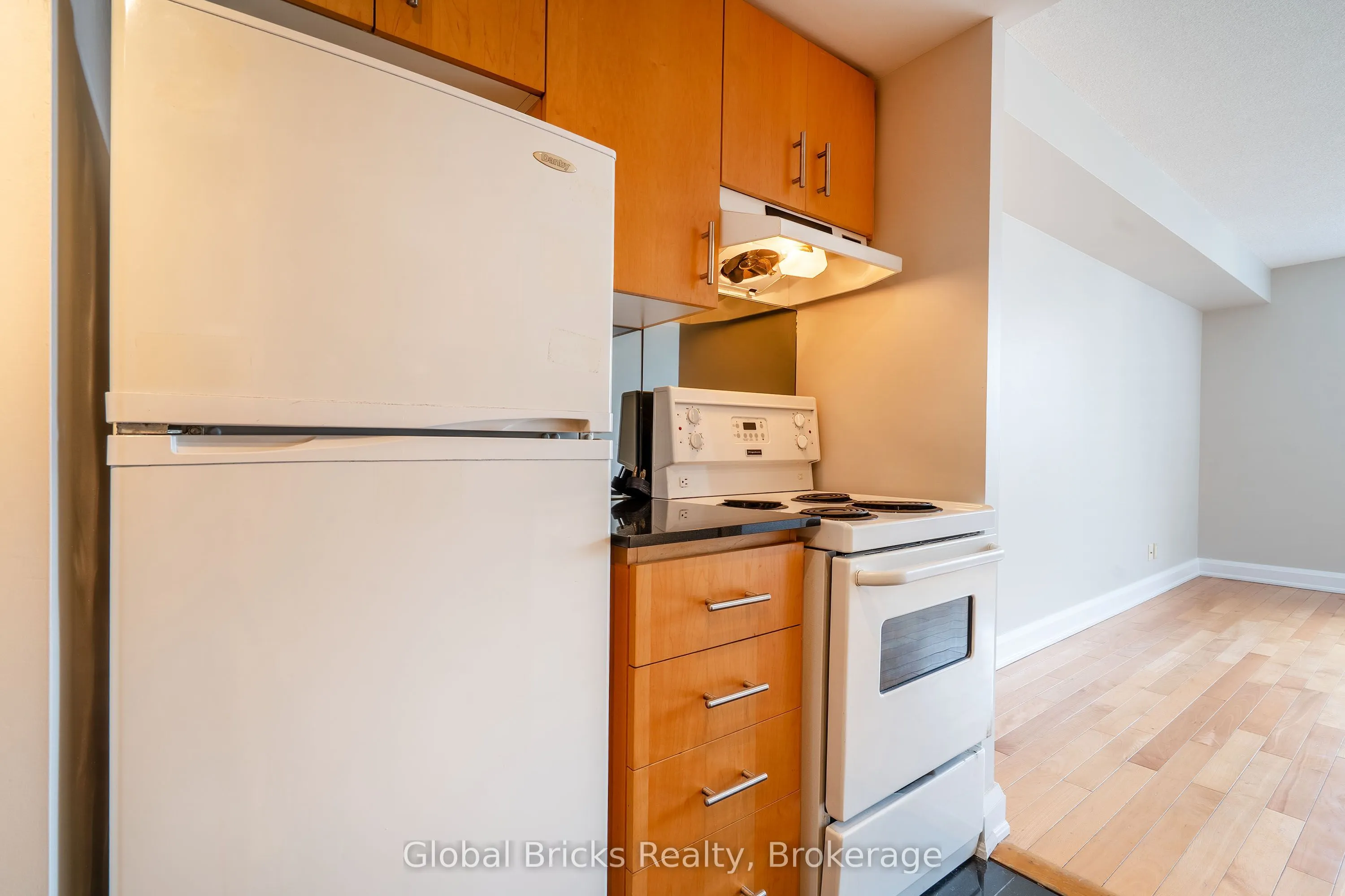 2737 Keele Street #901