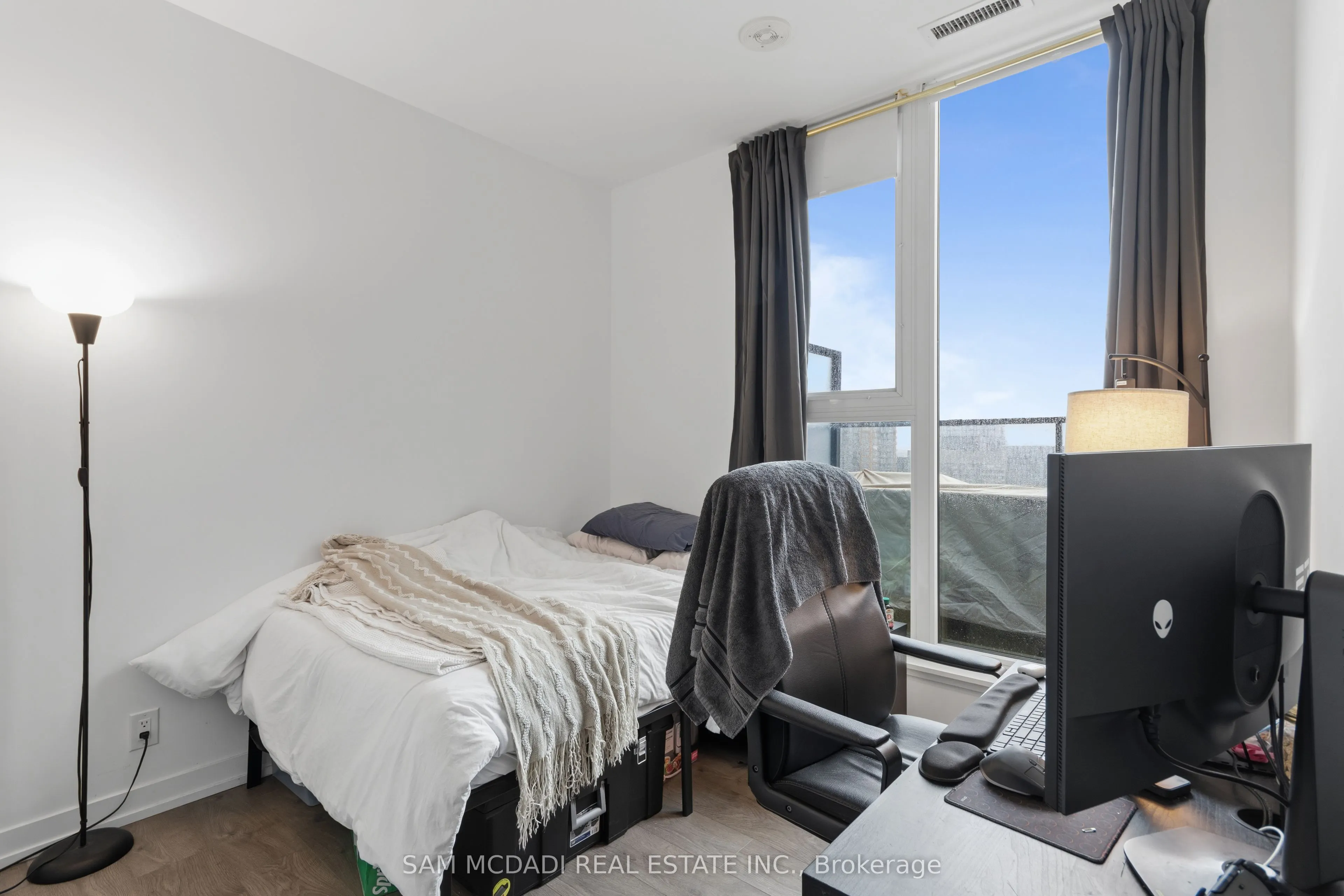 270 Dufferin Street #PH01