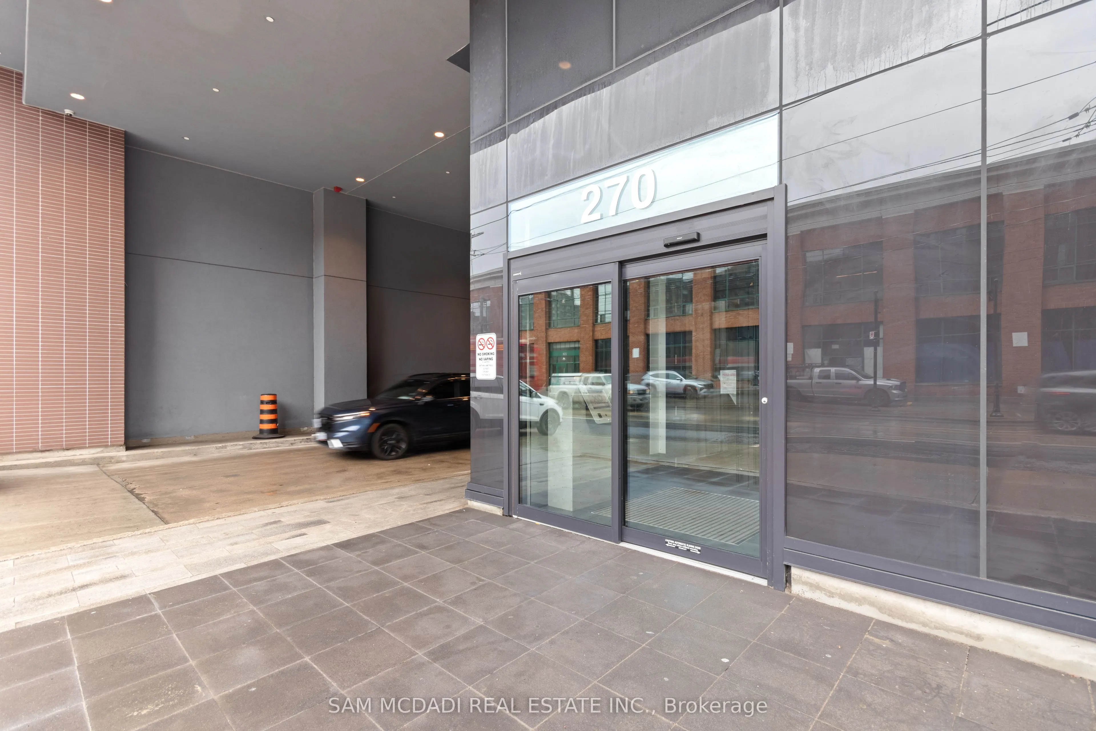 270 Dufferin Street #PH01