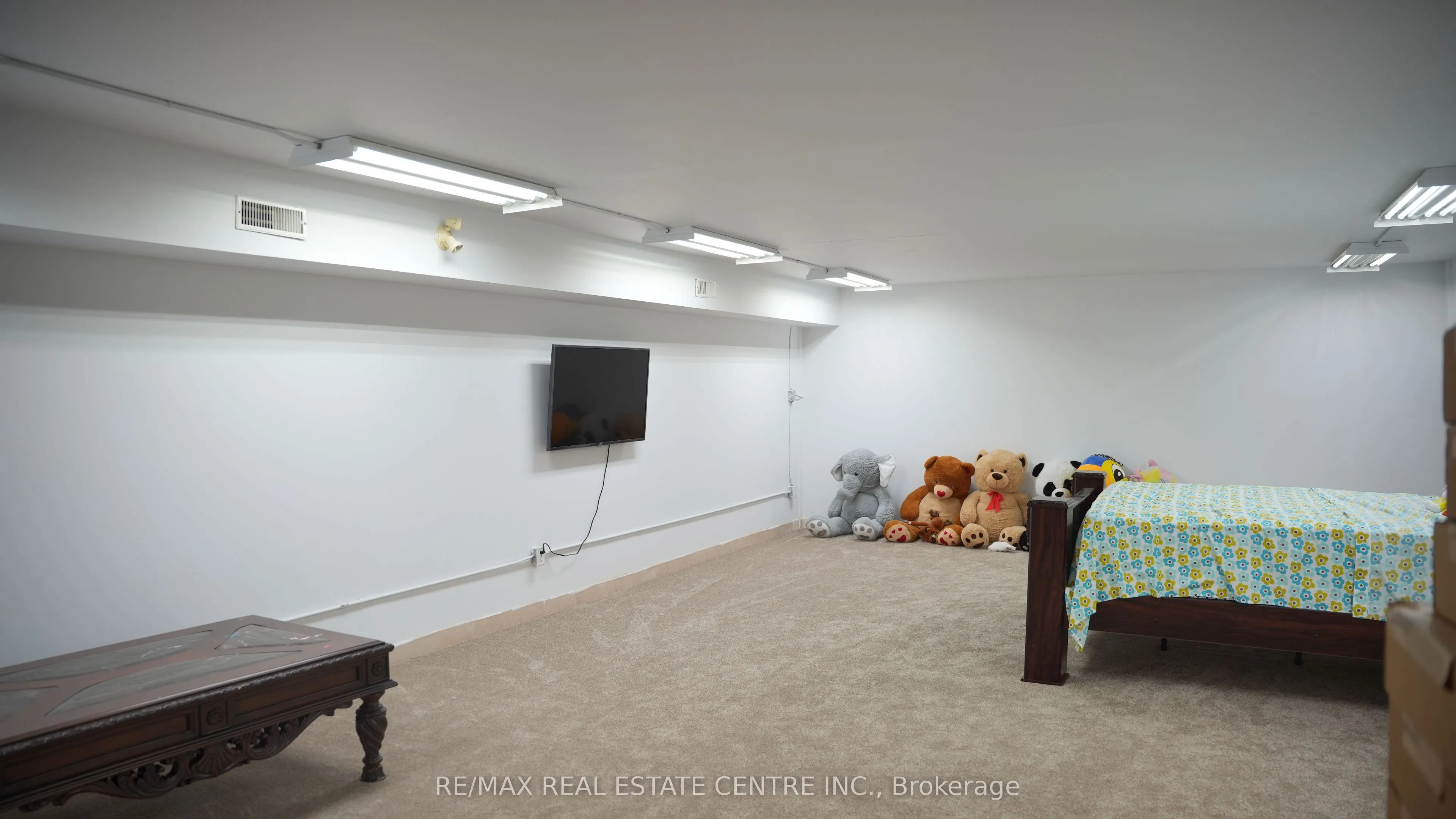 7208 Airport Road