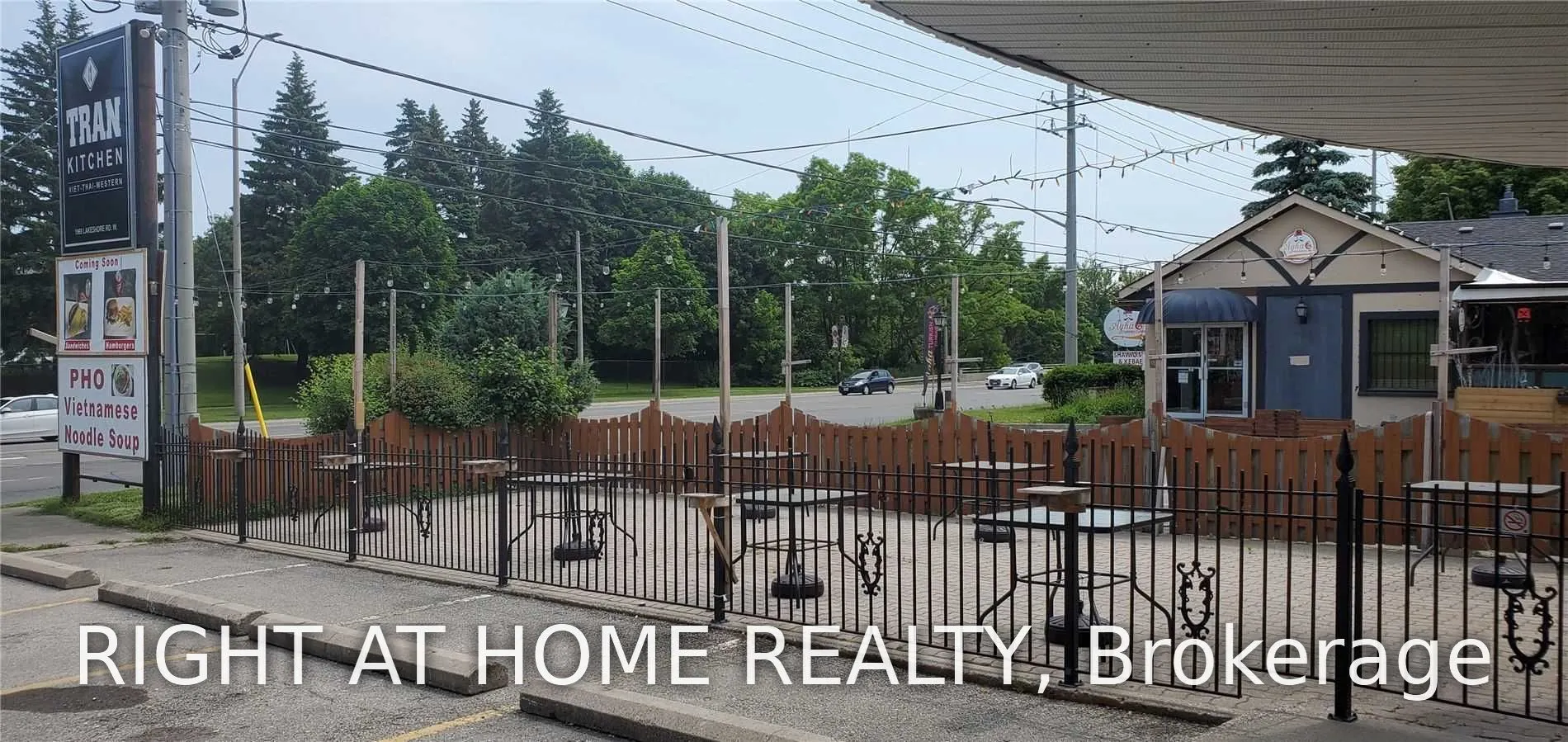 1969 Lakeshore Road W