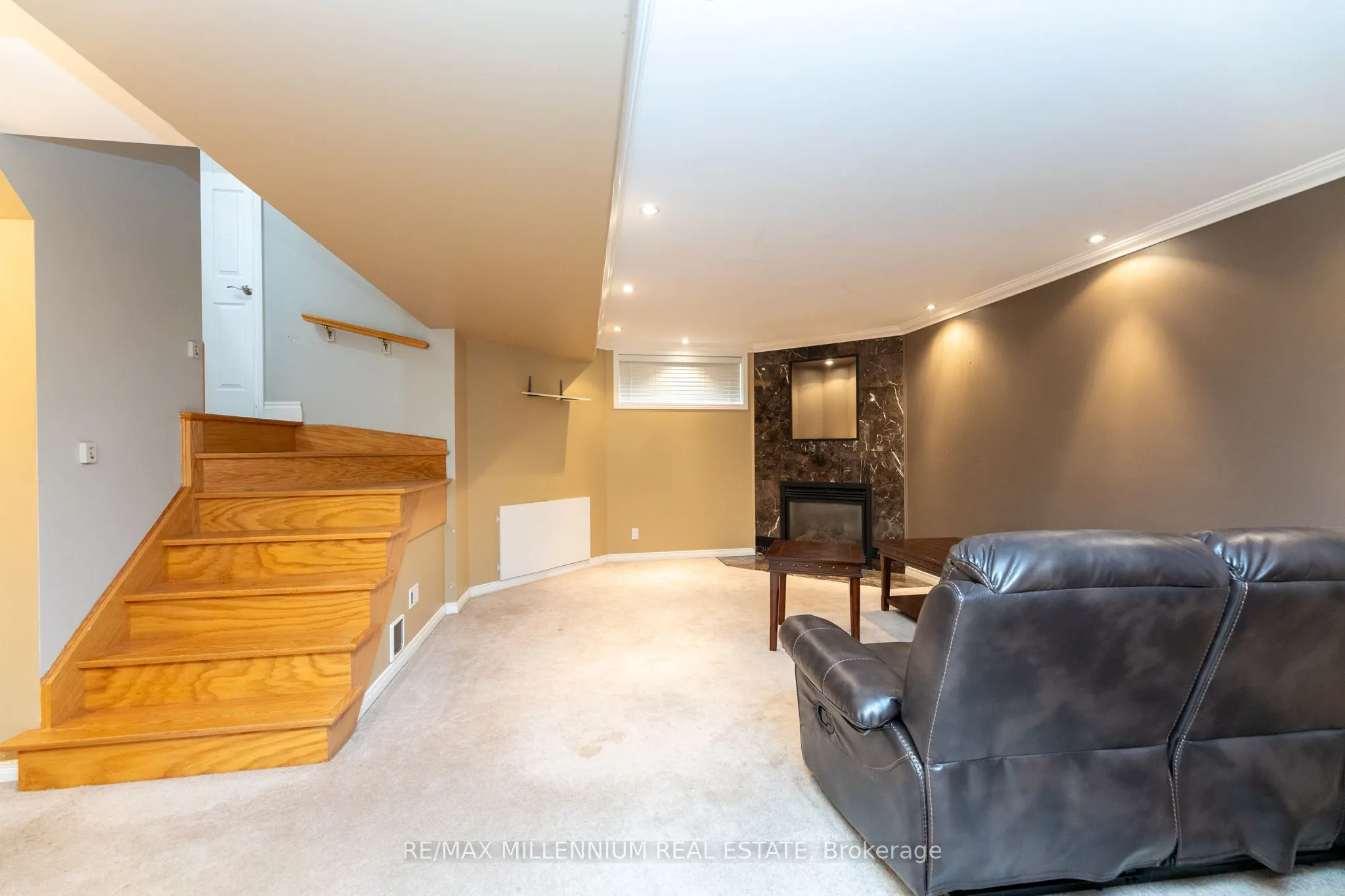 7 Graham Crescent