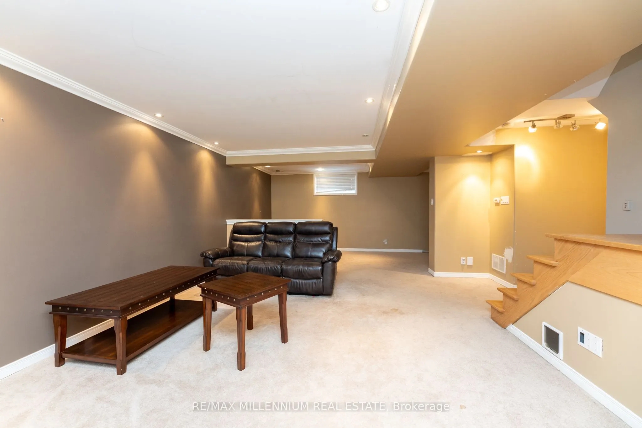 7 Graham Crescent