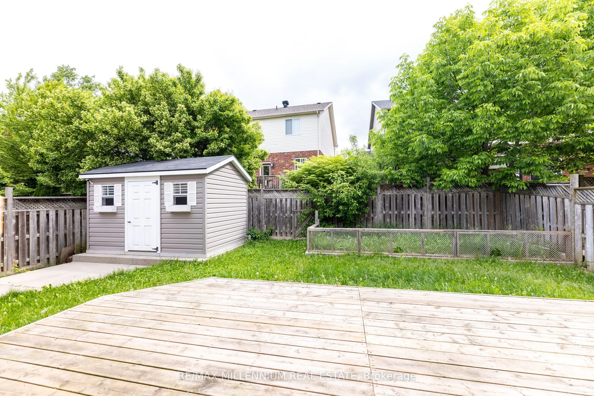 7 Graham Crescent