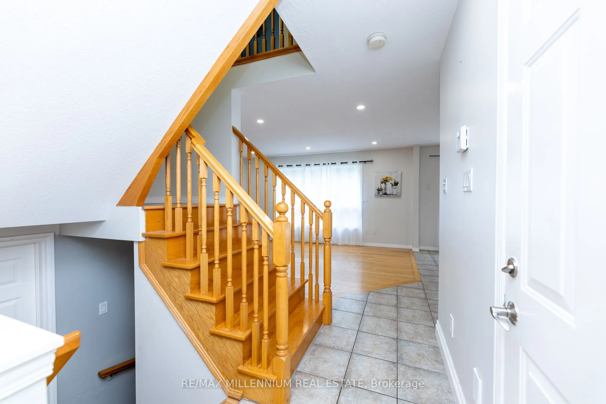 7 Graham Crescent
