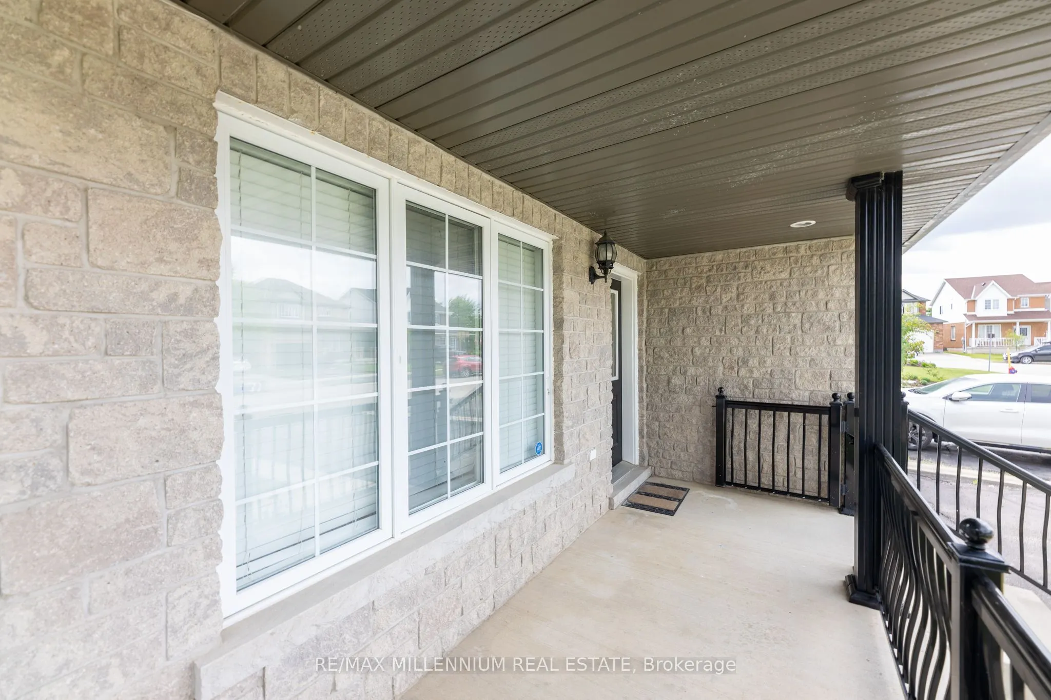7 Graham Crescent