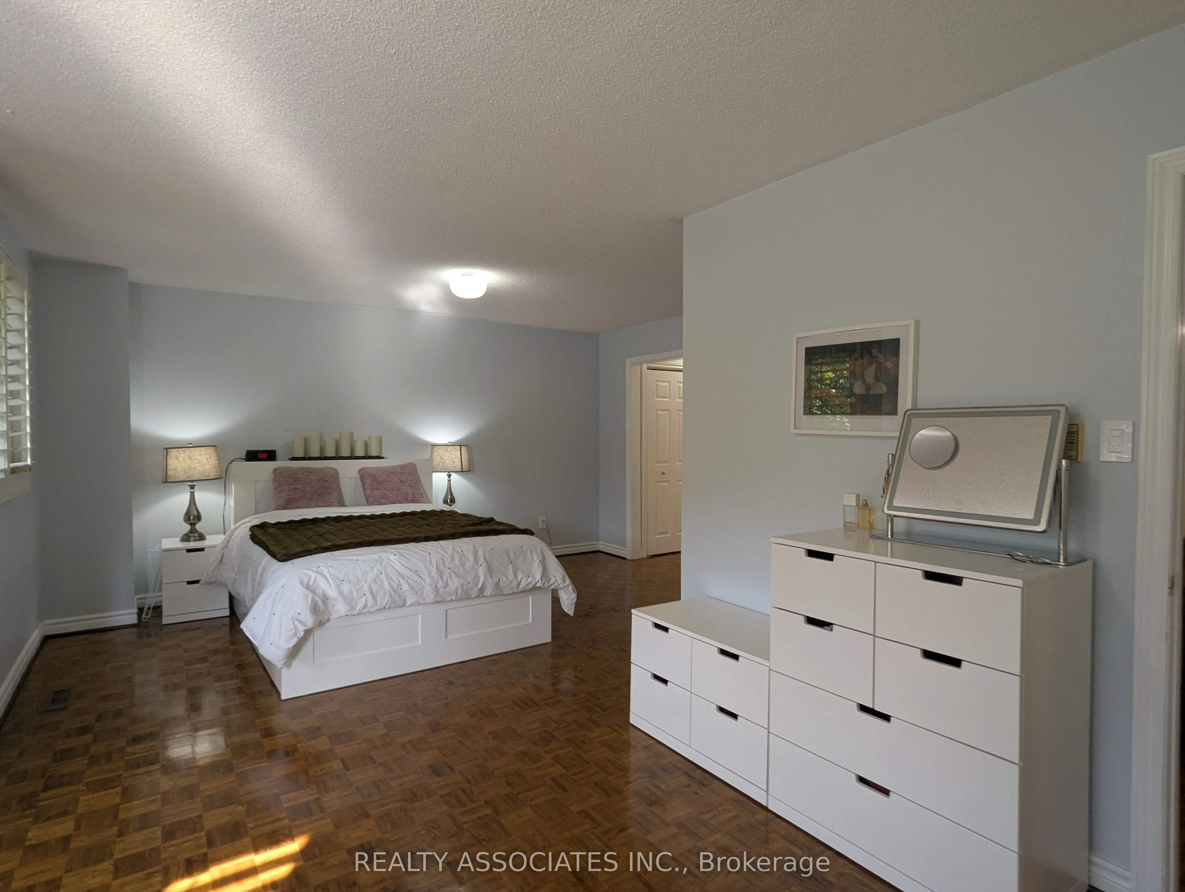 3279 Charlebrook Court