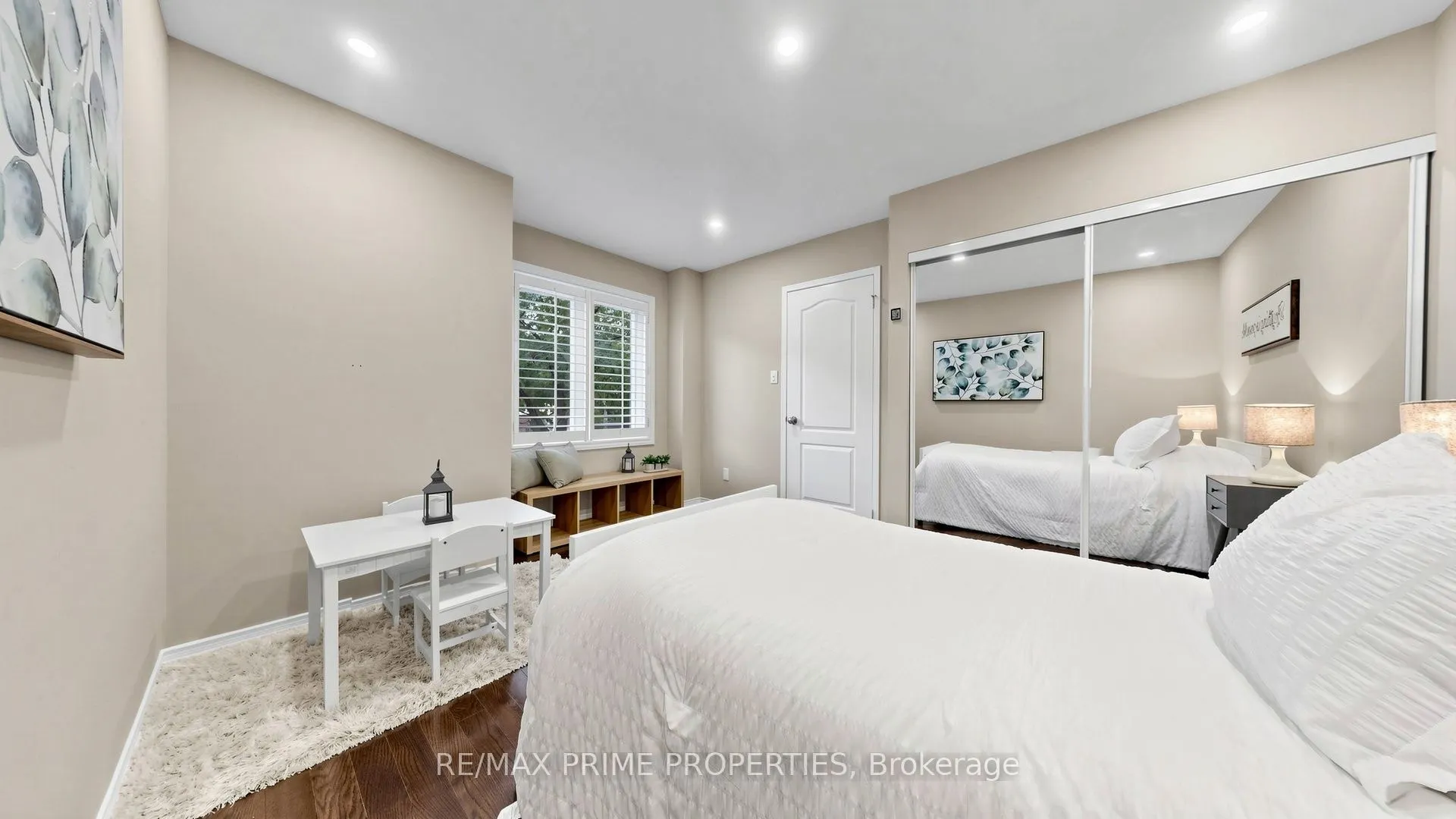 1084 Queen Street W #18B
