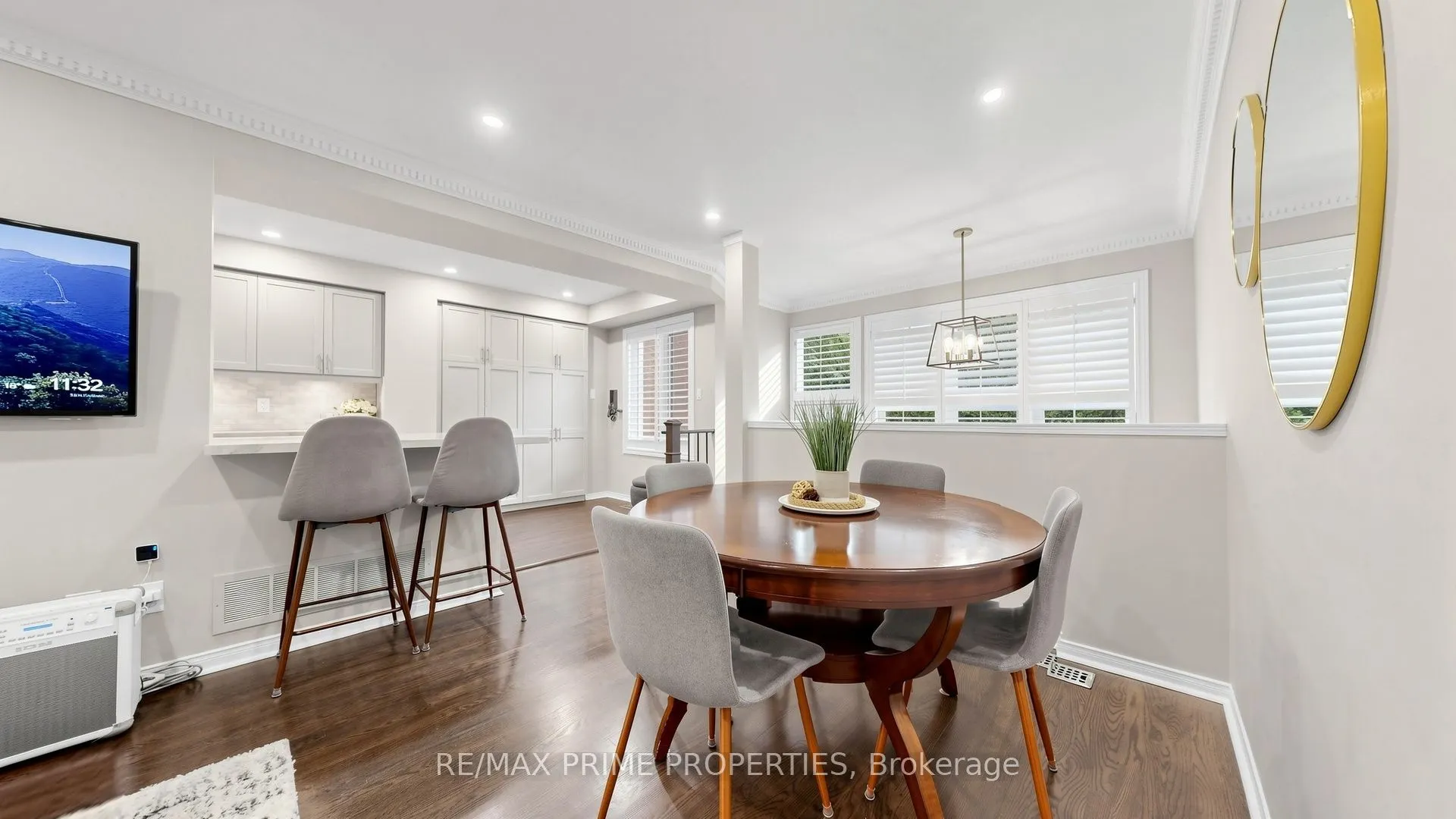 1084 Queen Street W #18B
