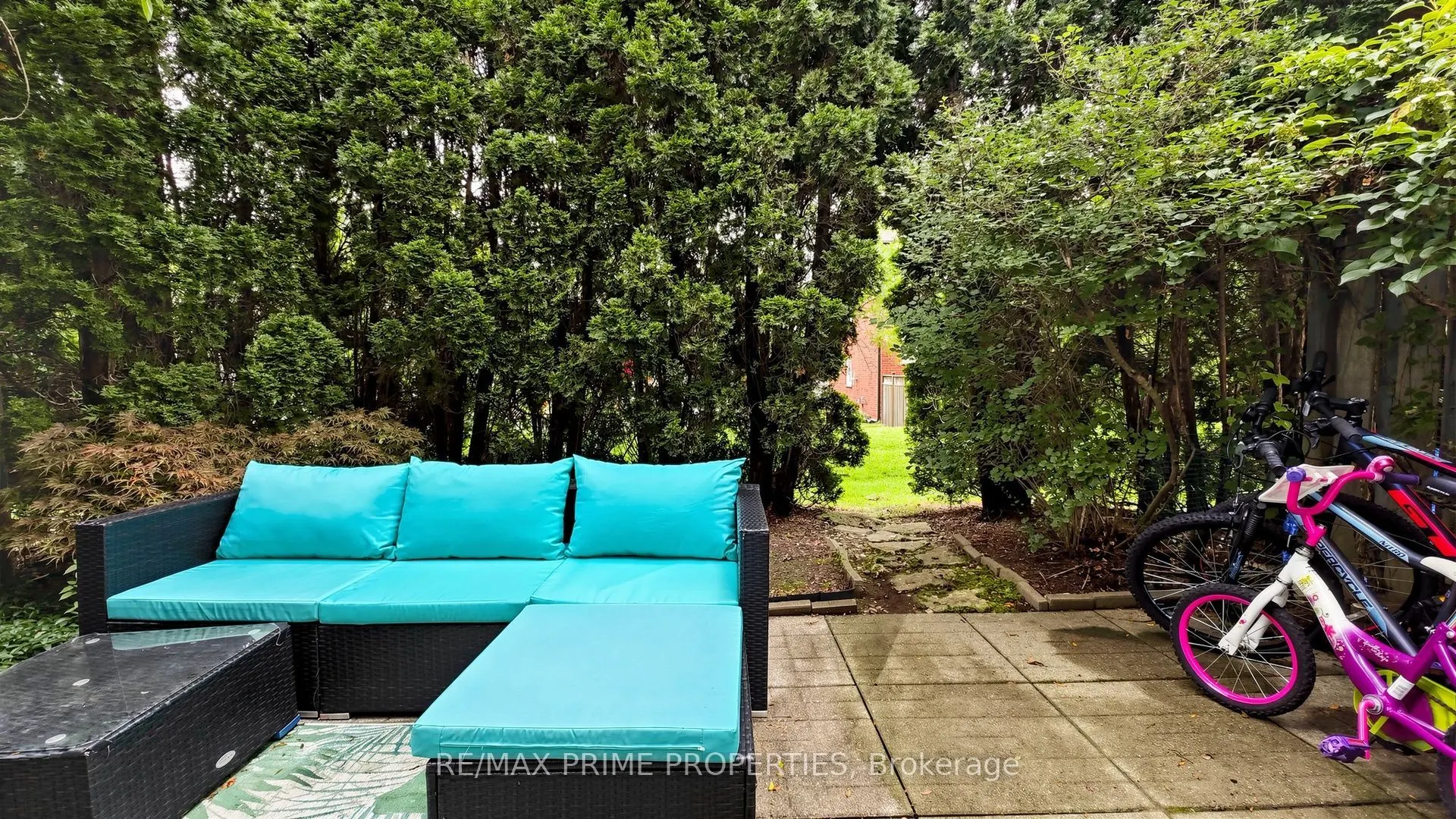 1084 Queen Street W #18B