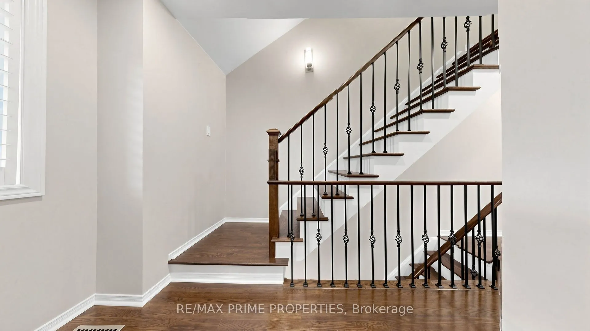 1084 Queen Street W #18B