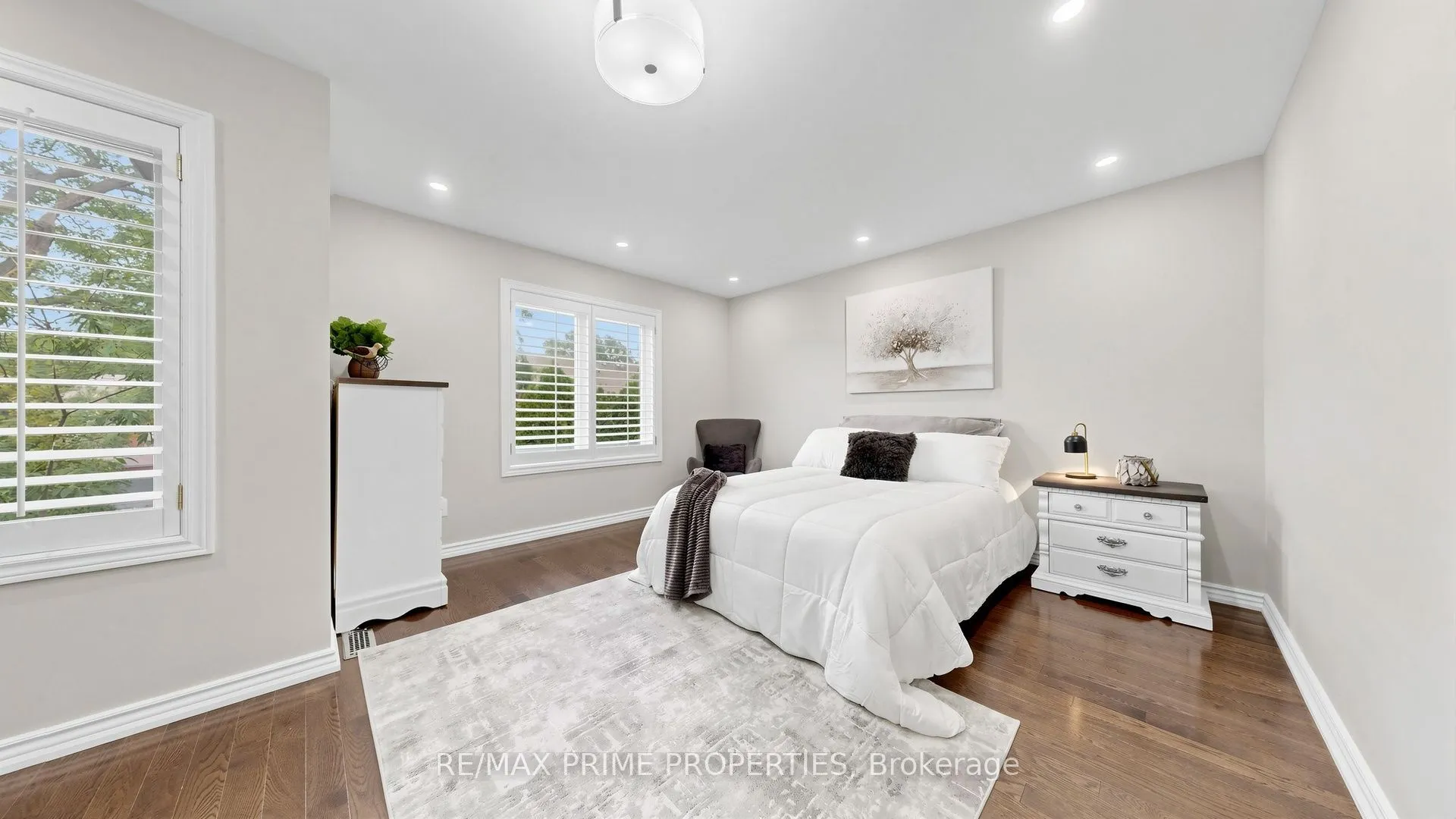 1084 Queen Street W #18B