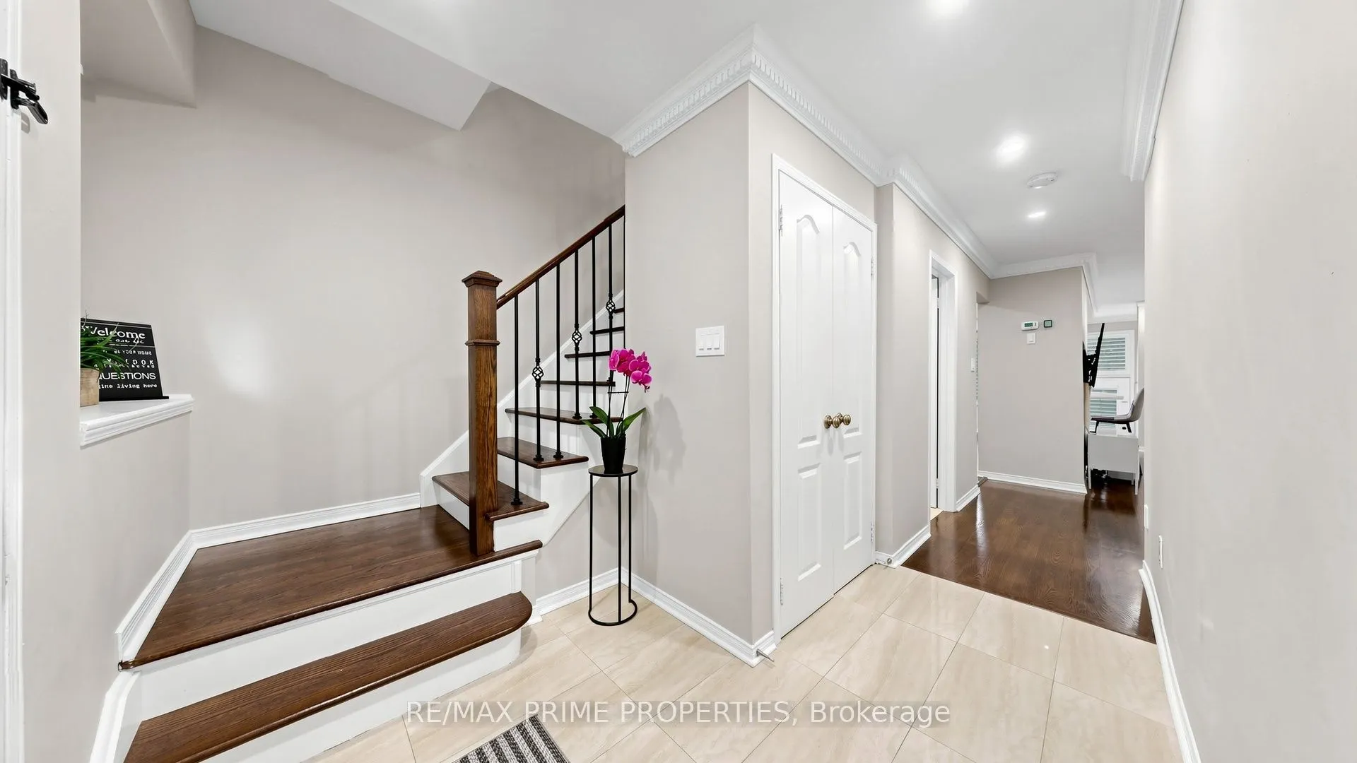 1084 Queen Street W #18B
