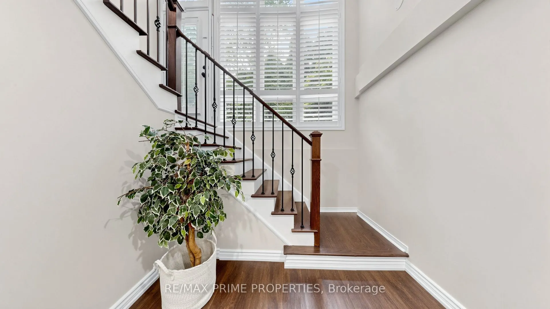 1084 Queen Street W #18B