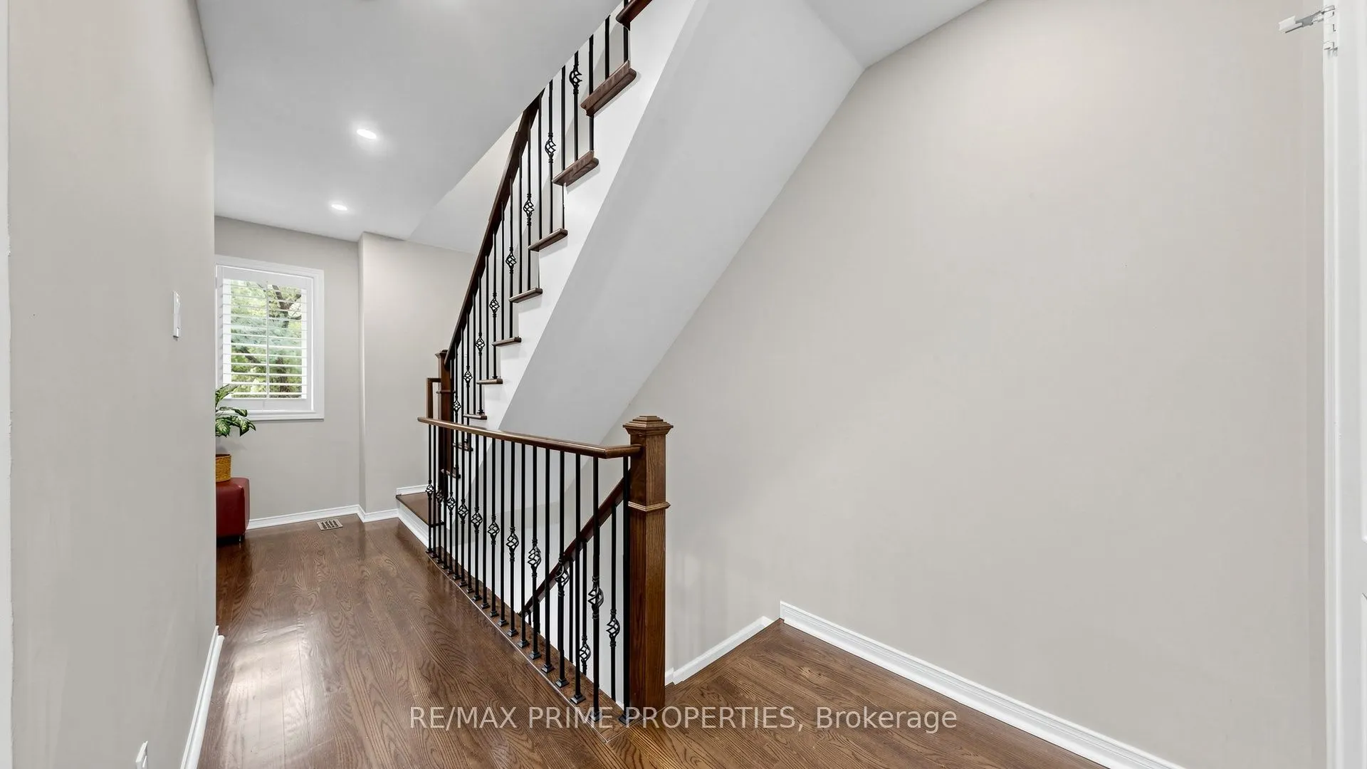 1084 Queen Street W #18B