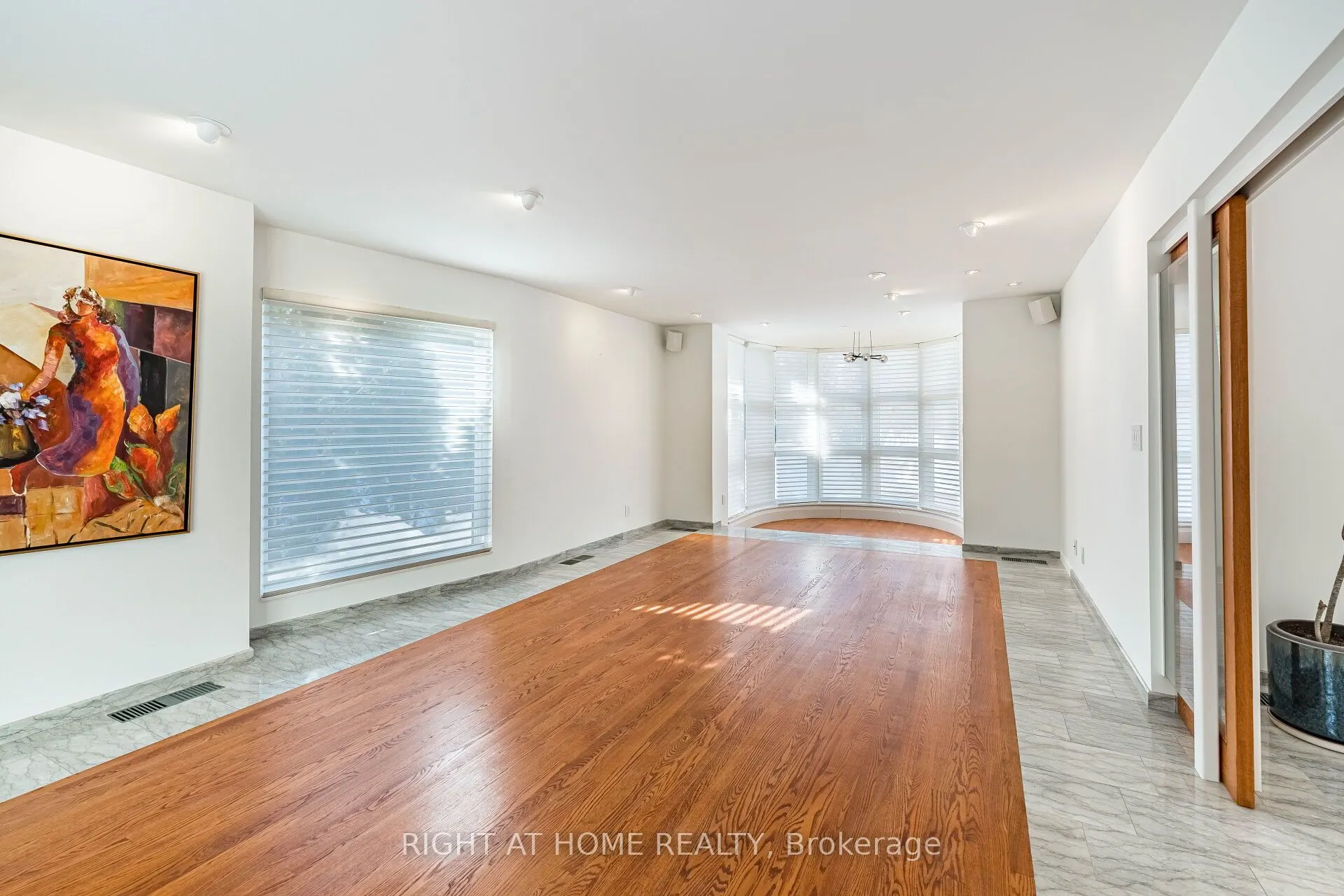 1 Friars Lane