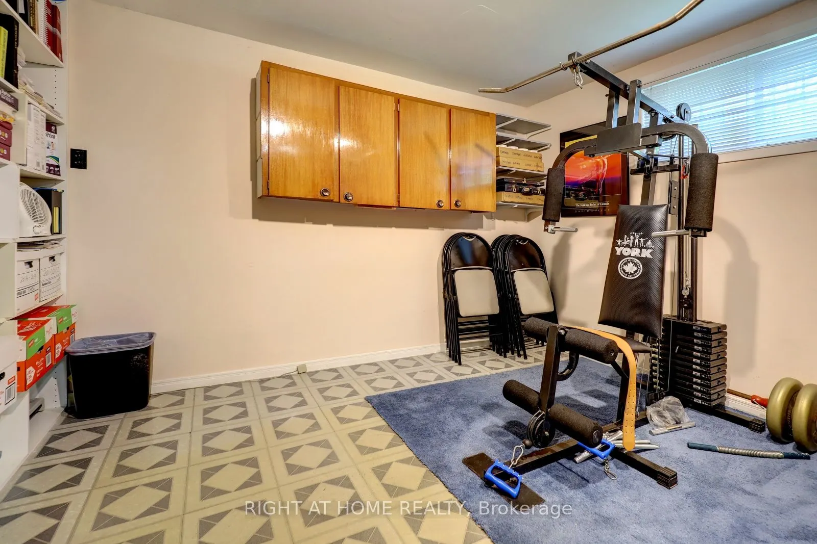1412 Carmen Drive