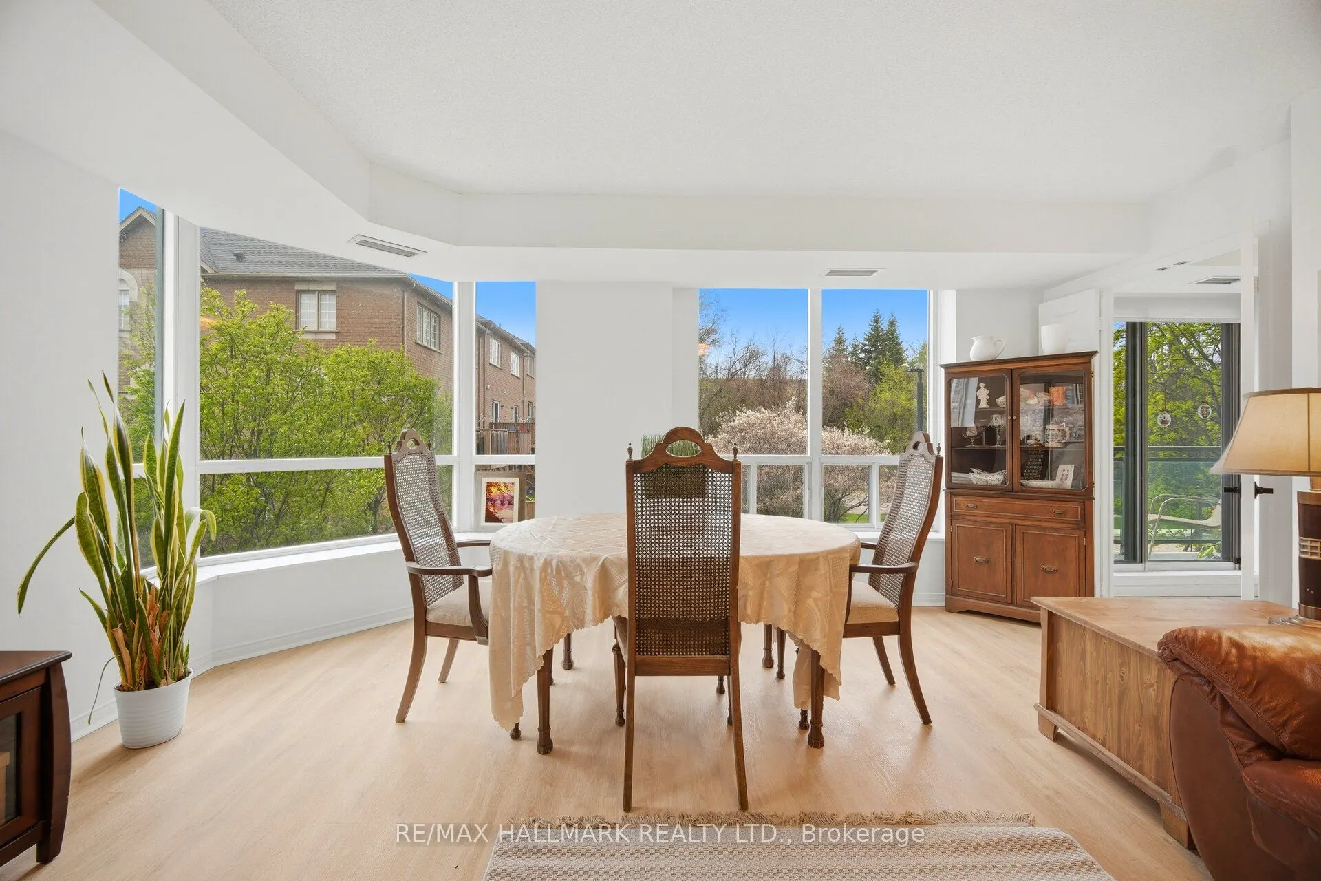 190 Manitoba Street #209