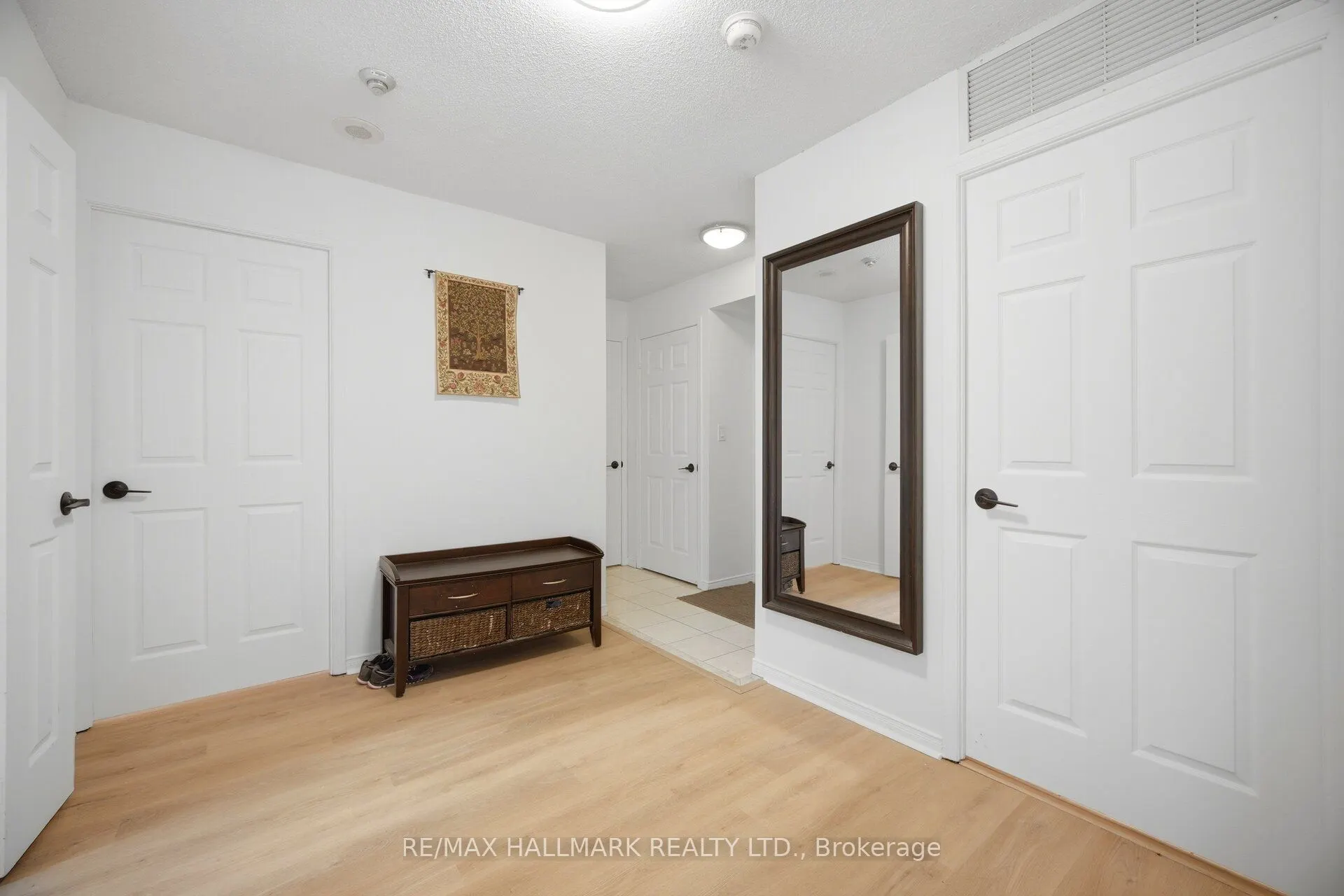 190 Manitoba Street #209