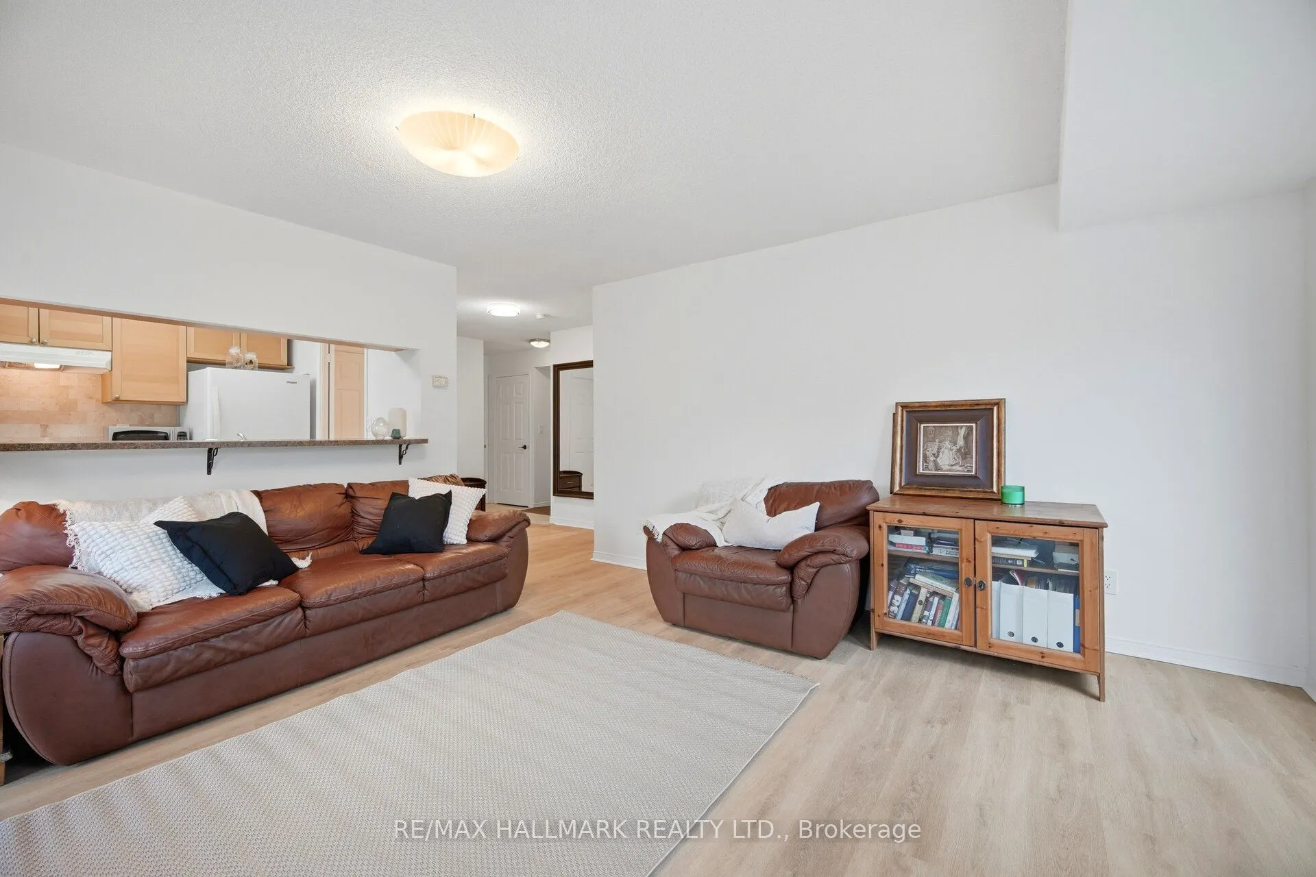 190 Manitoba Street #209