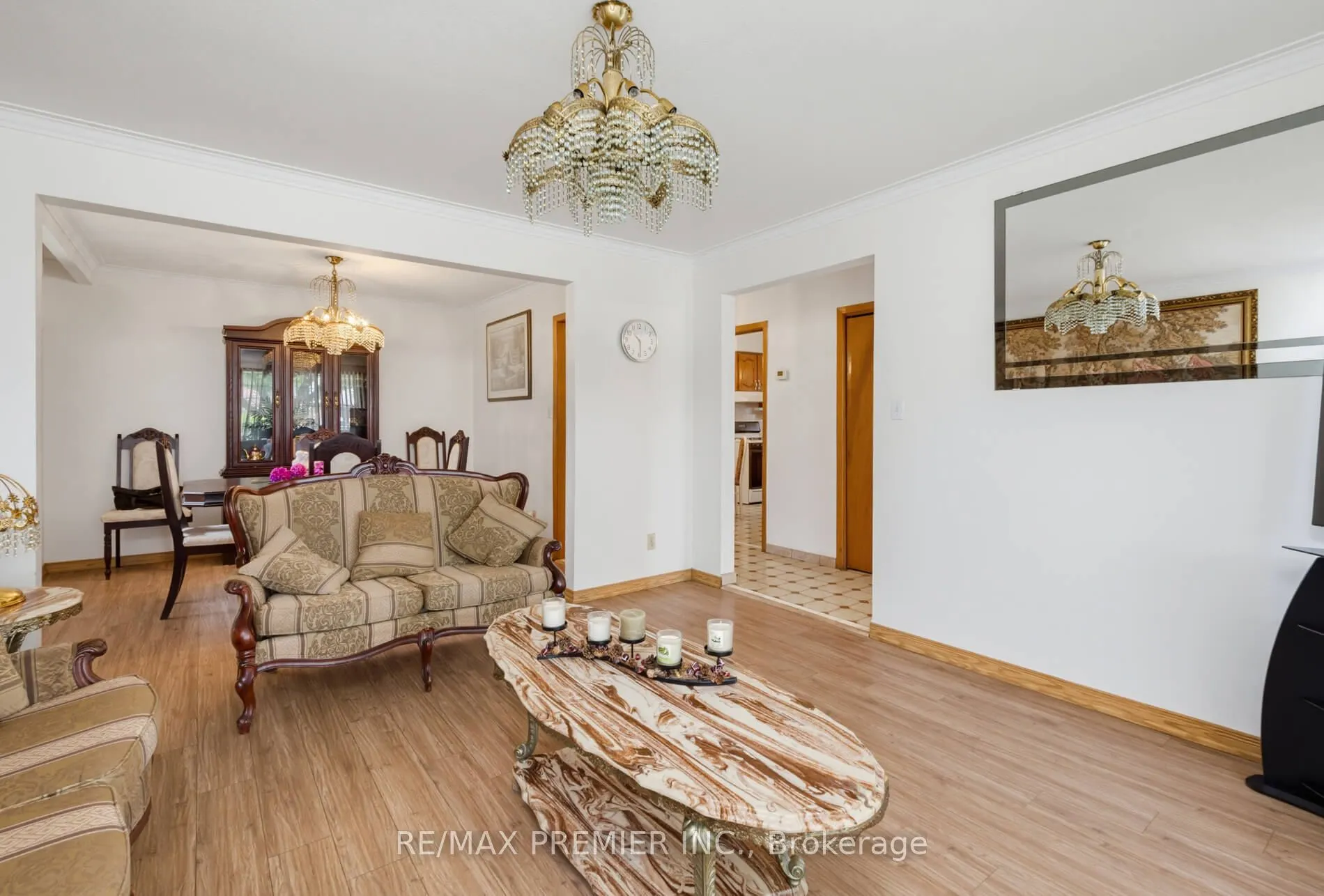 27 Whitfield Avenue
