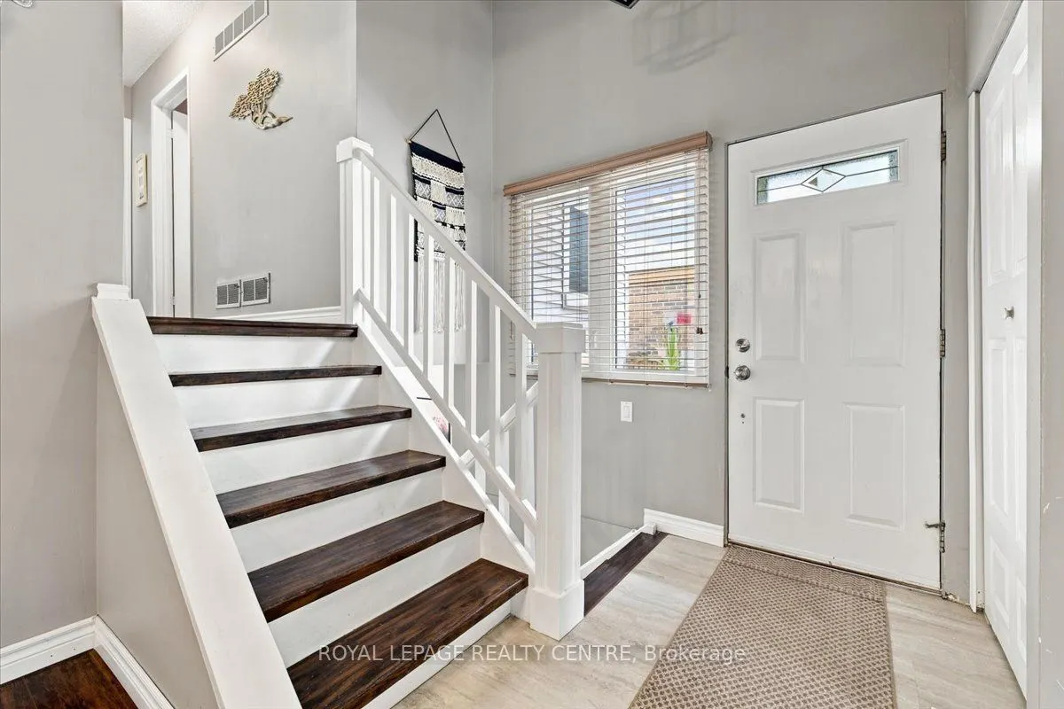 2564 Mainroyal Street