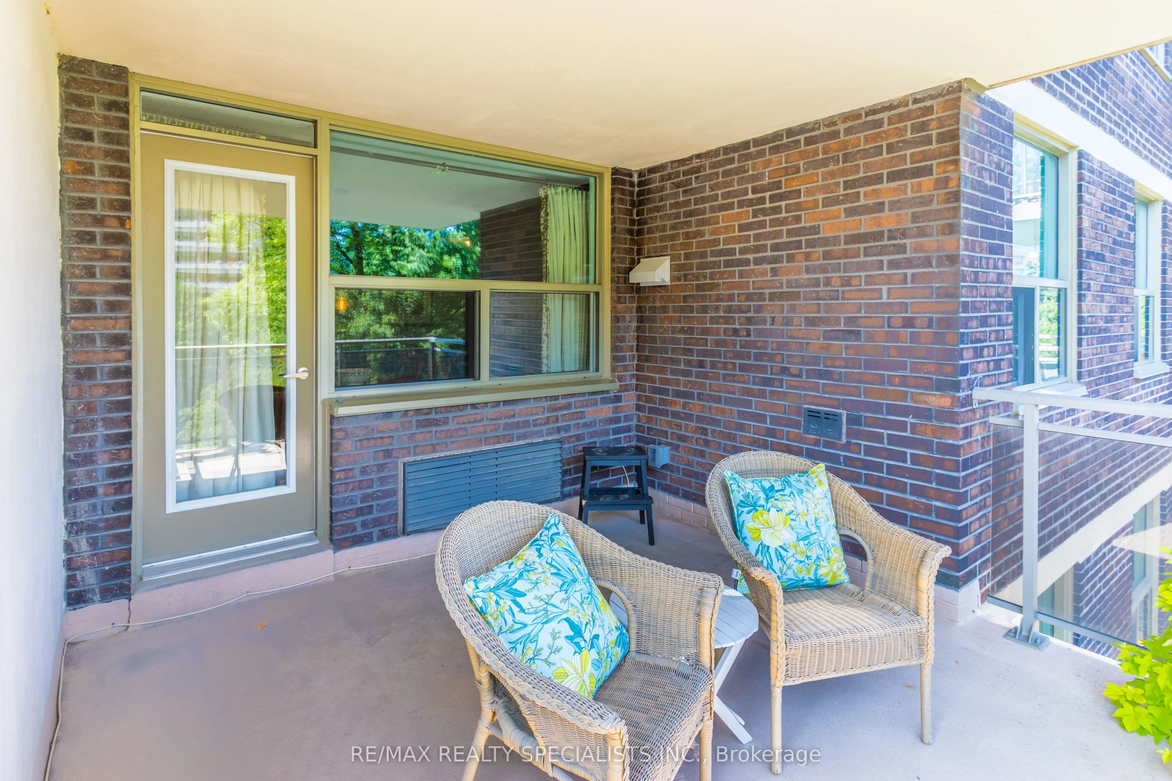 966 Inverhouse Drive #410