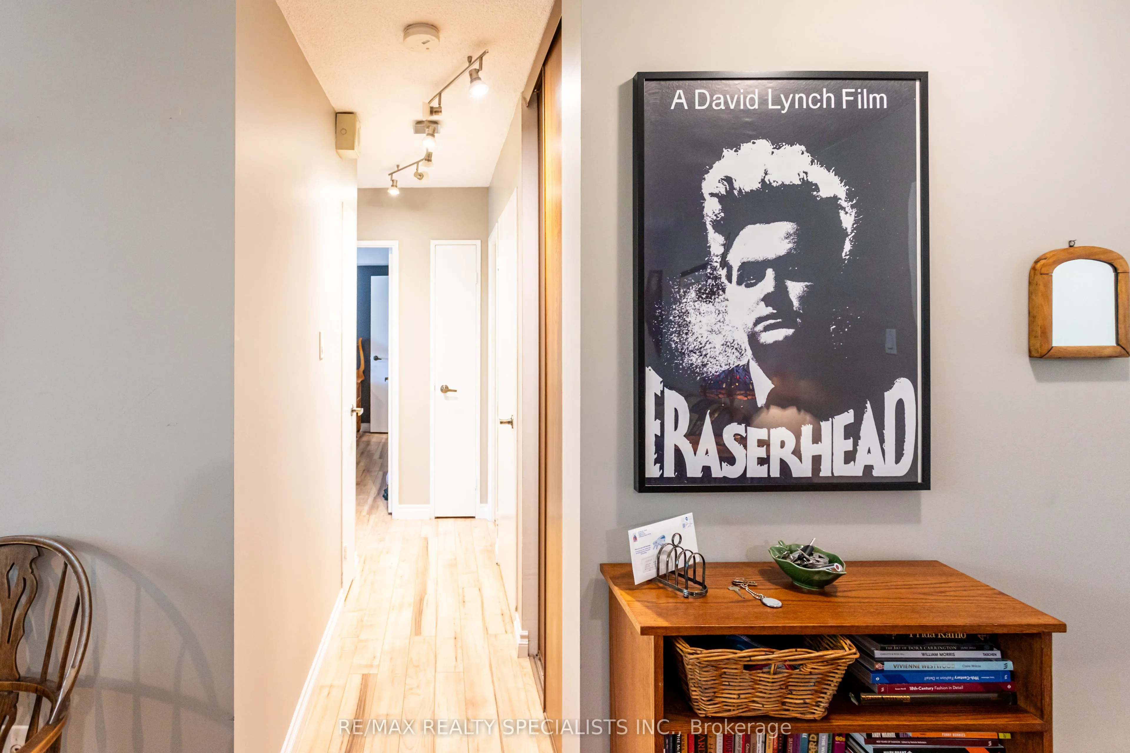 966 Inverhouse Drive #410