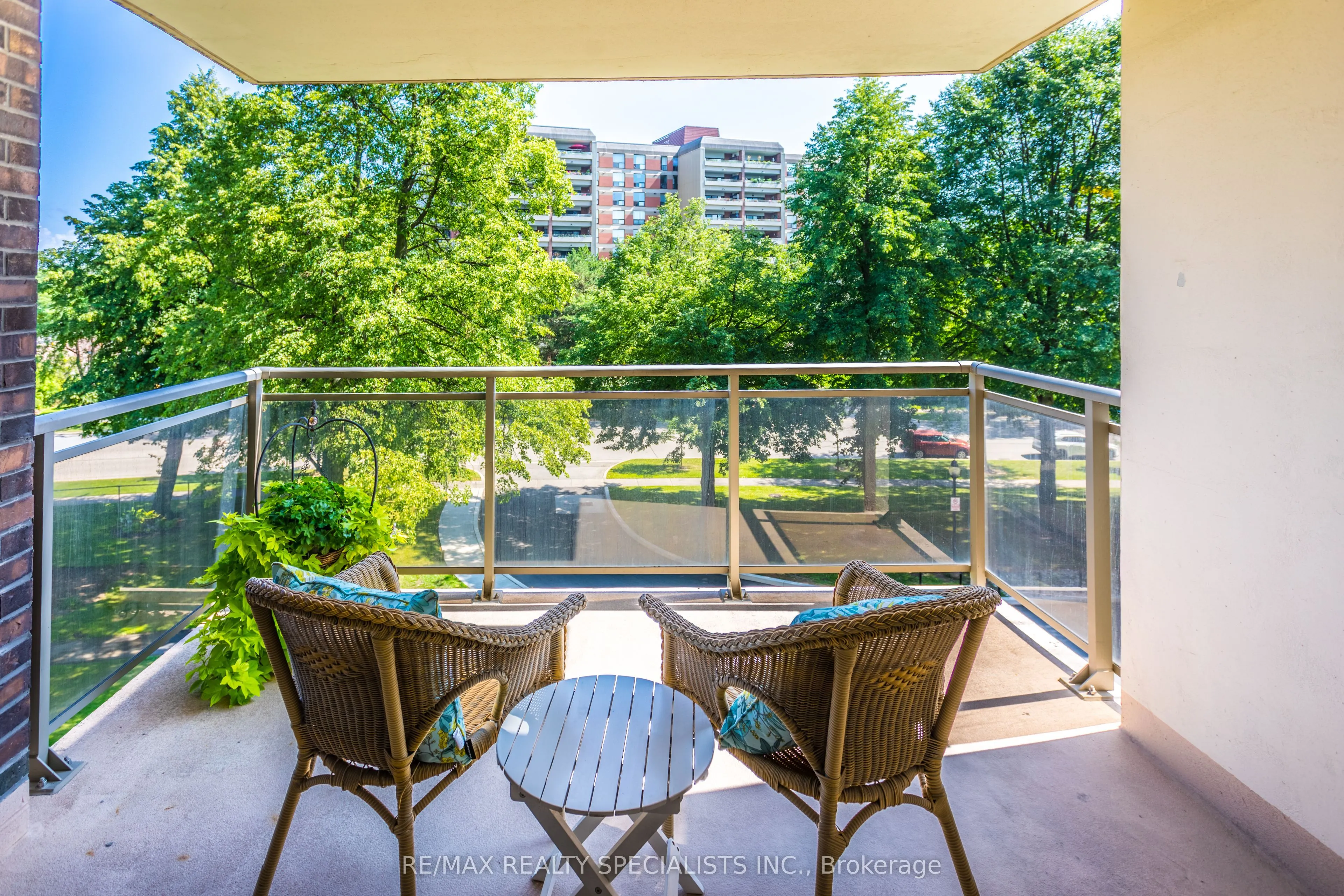 966 Inverhouse Drive #410