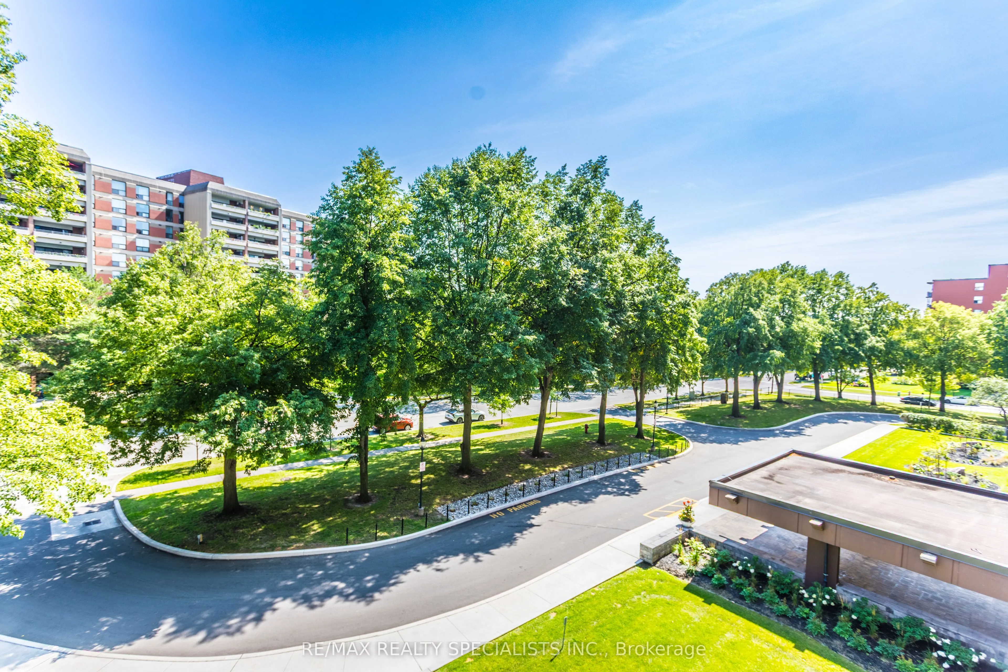 966 Inverhouse Drive #410