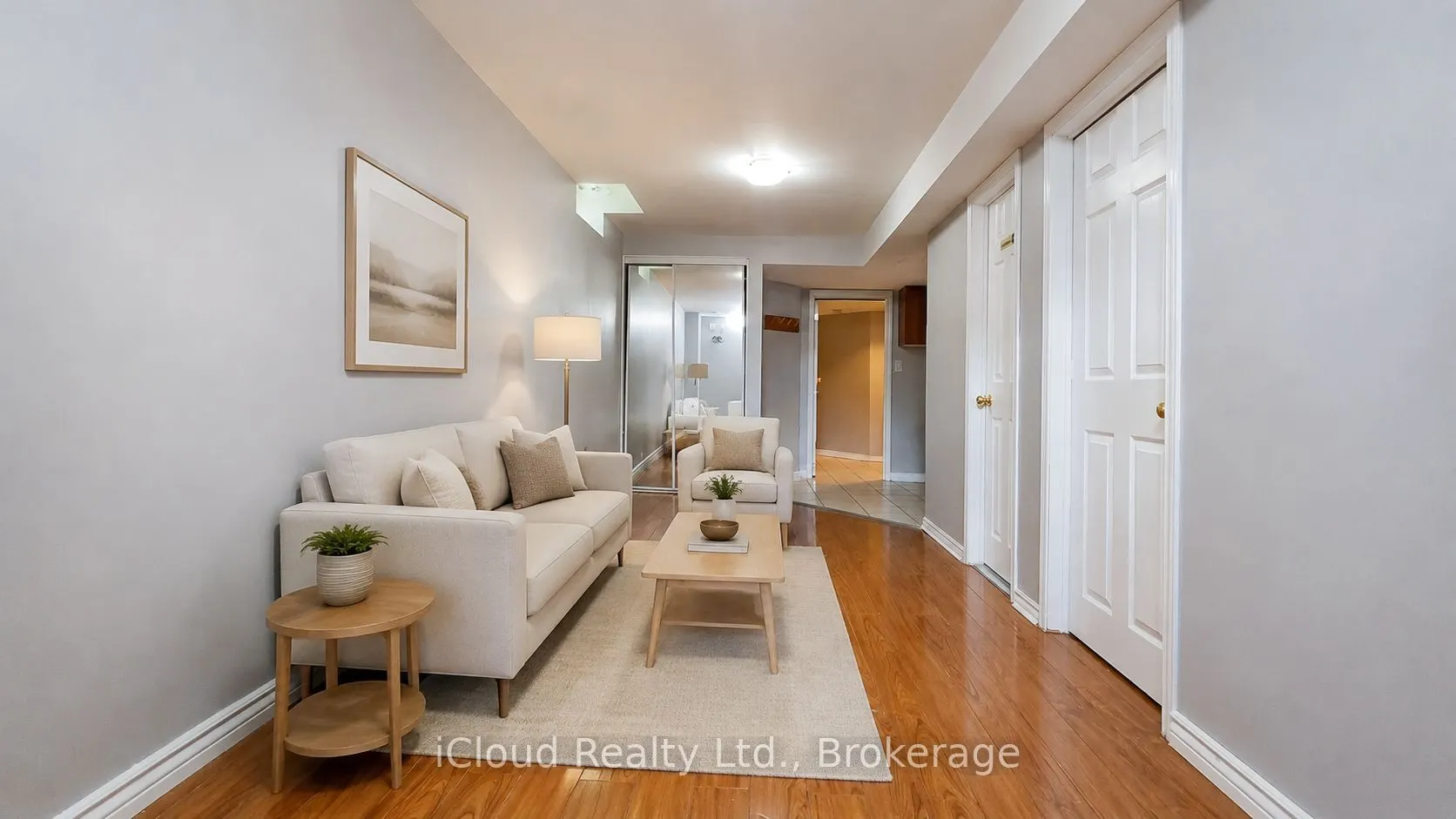 39 Manett Crescent