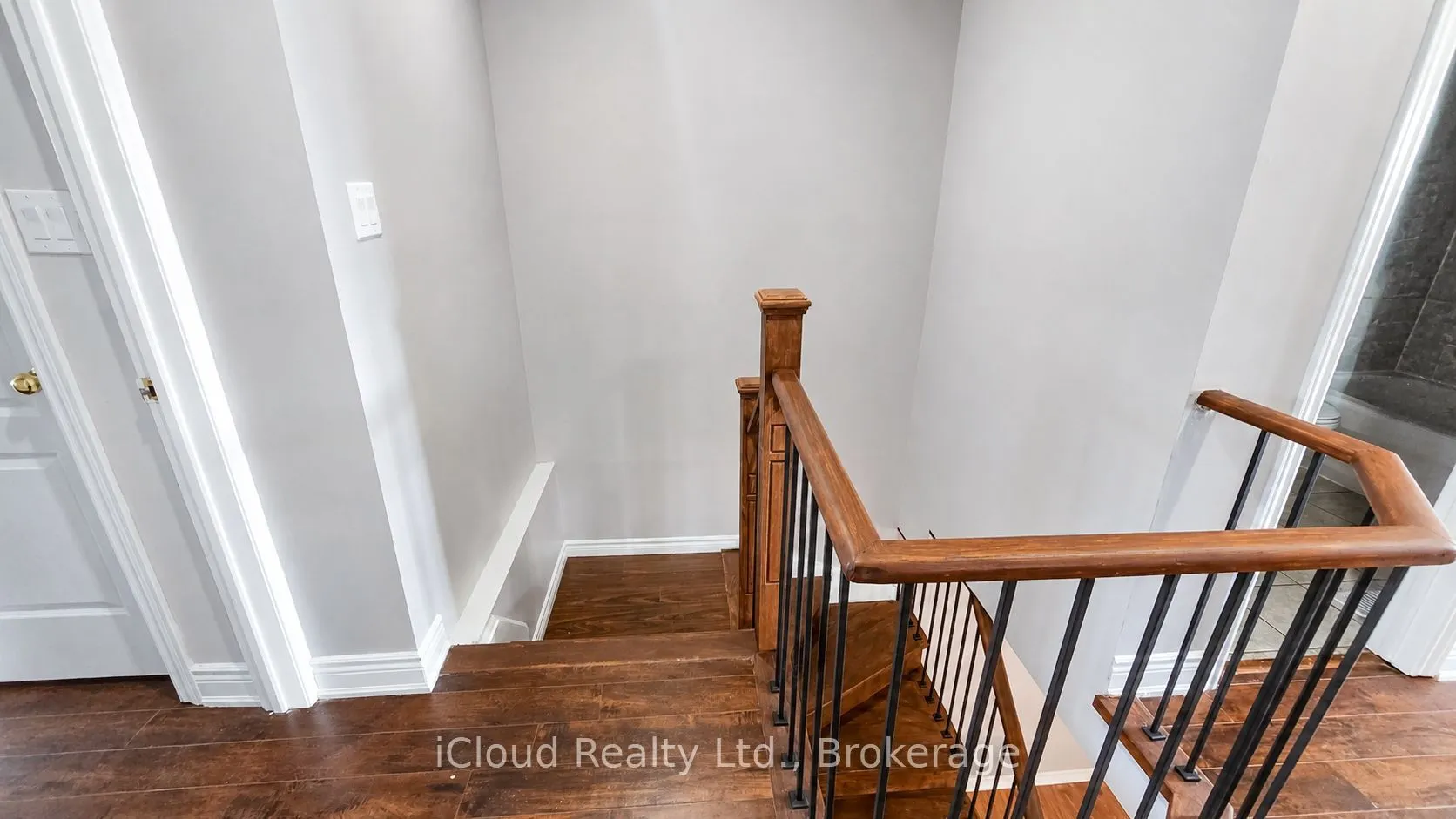39 Manett Crescent
