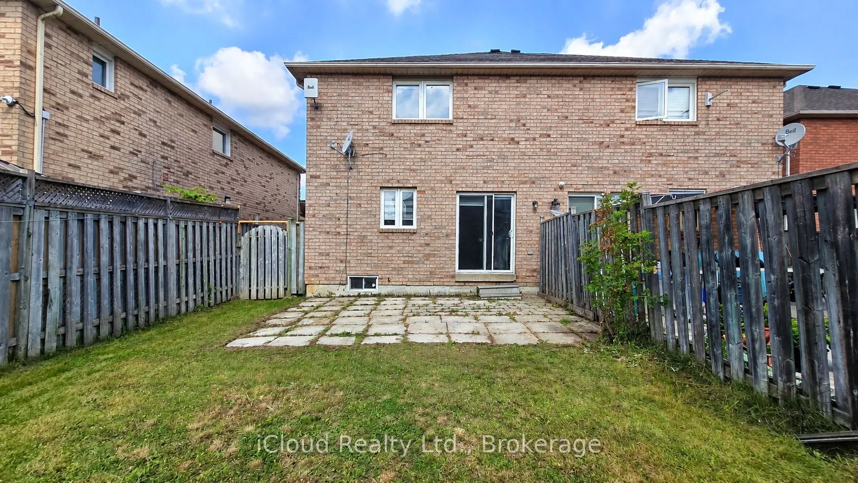 39 Manett Crescent