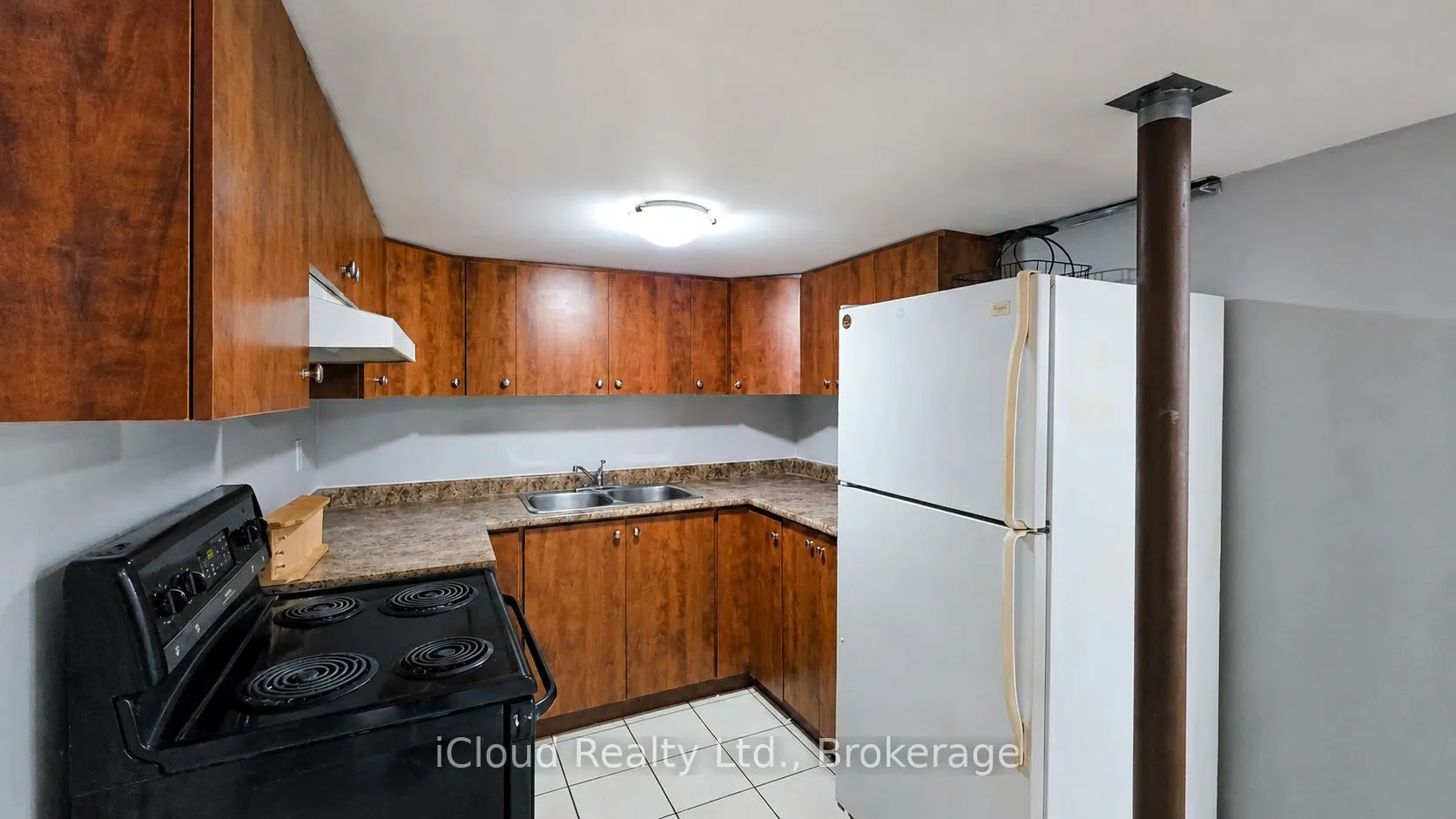 39 Manett Crescent