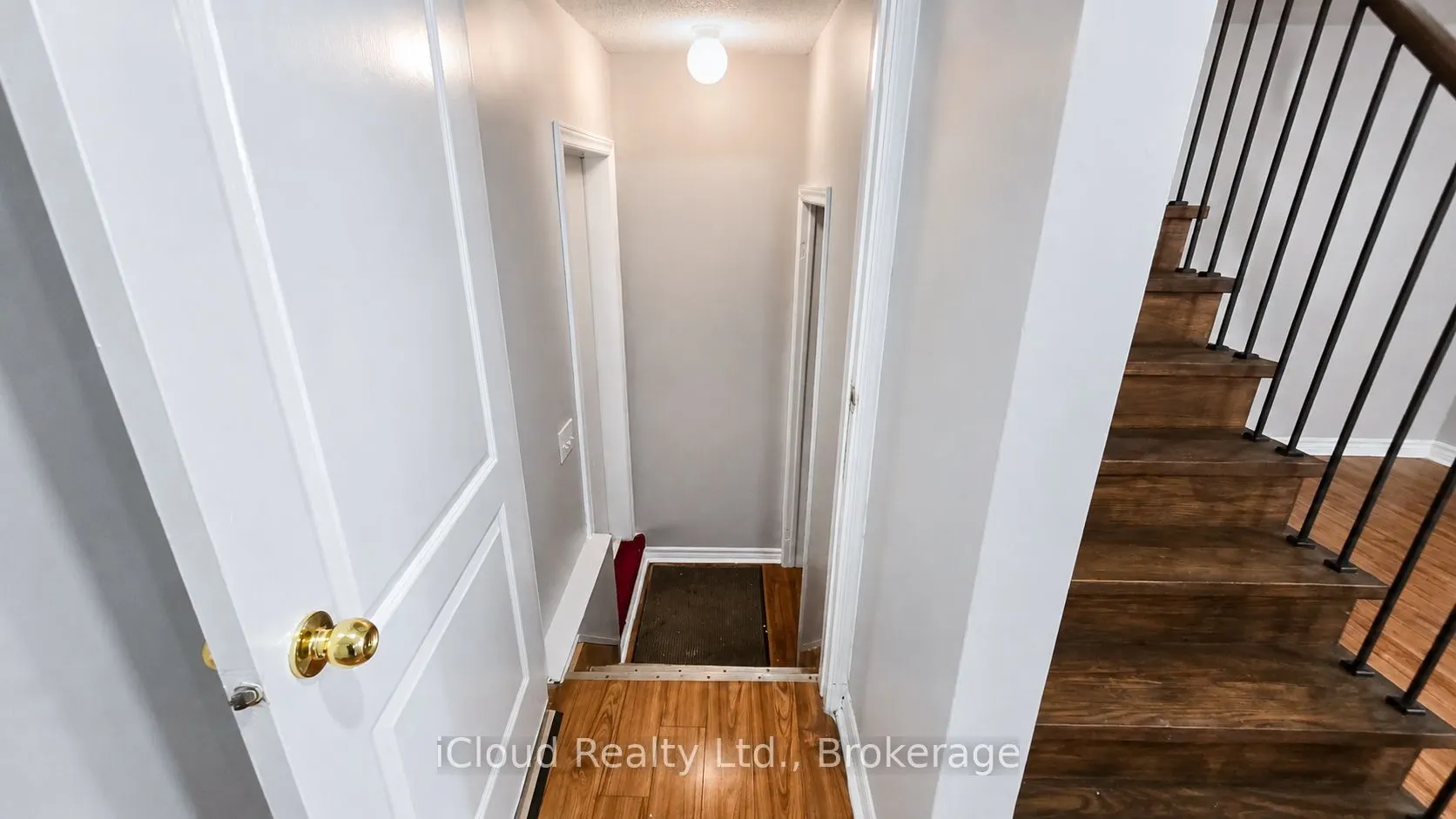 39 Manett Crescent