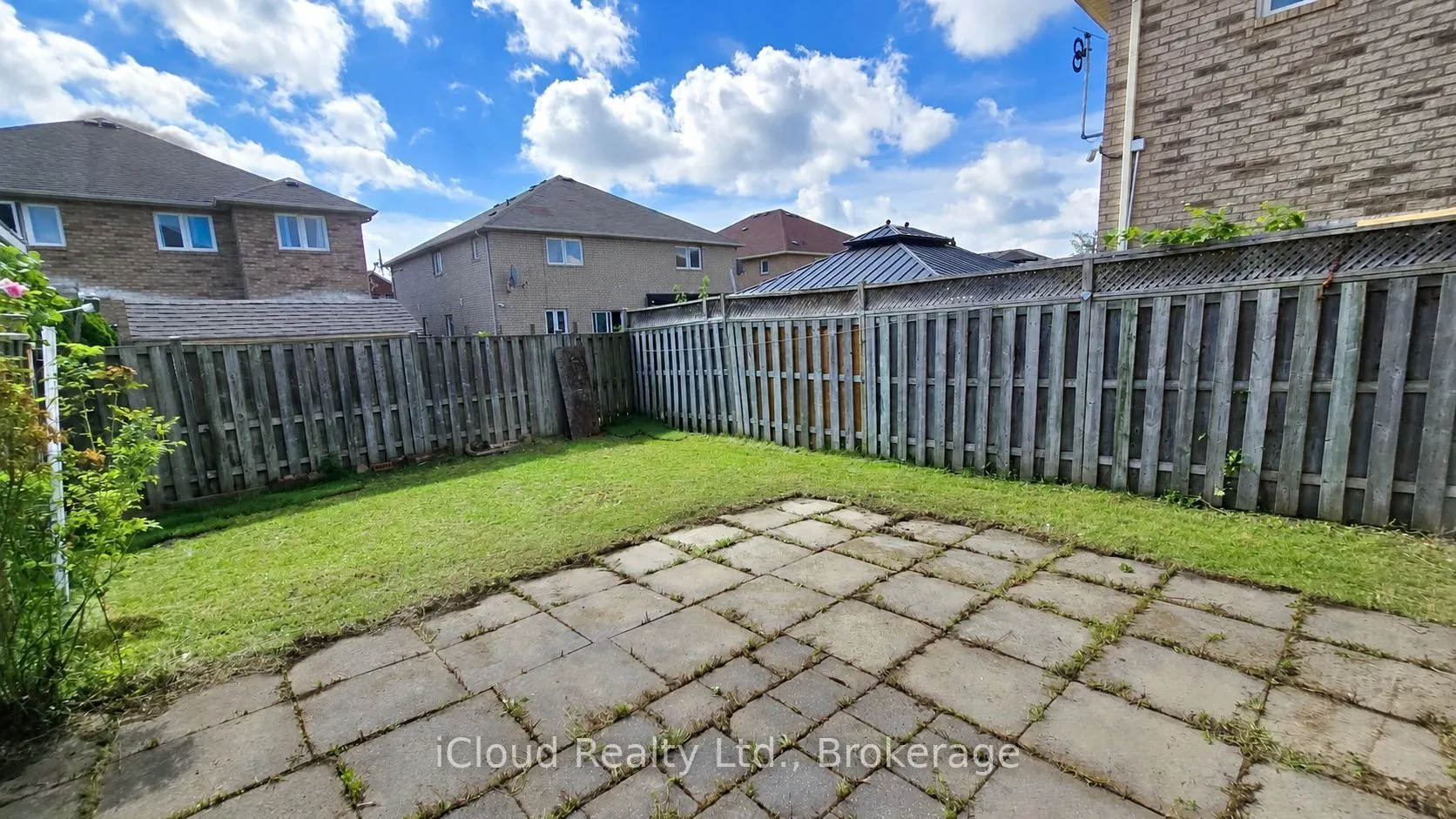 39 Manett Crescent
