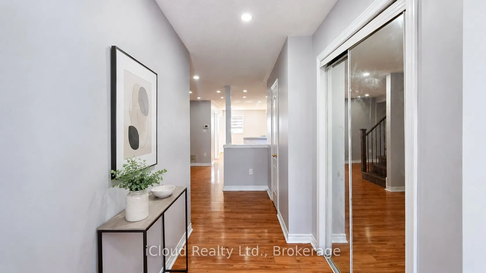 39 Manett Crescent