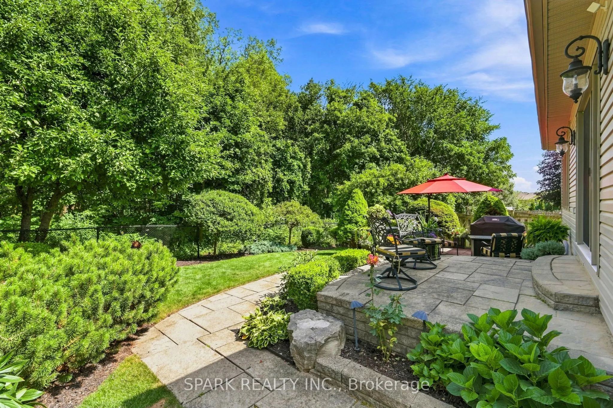 179 Tanners Drive S