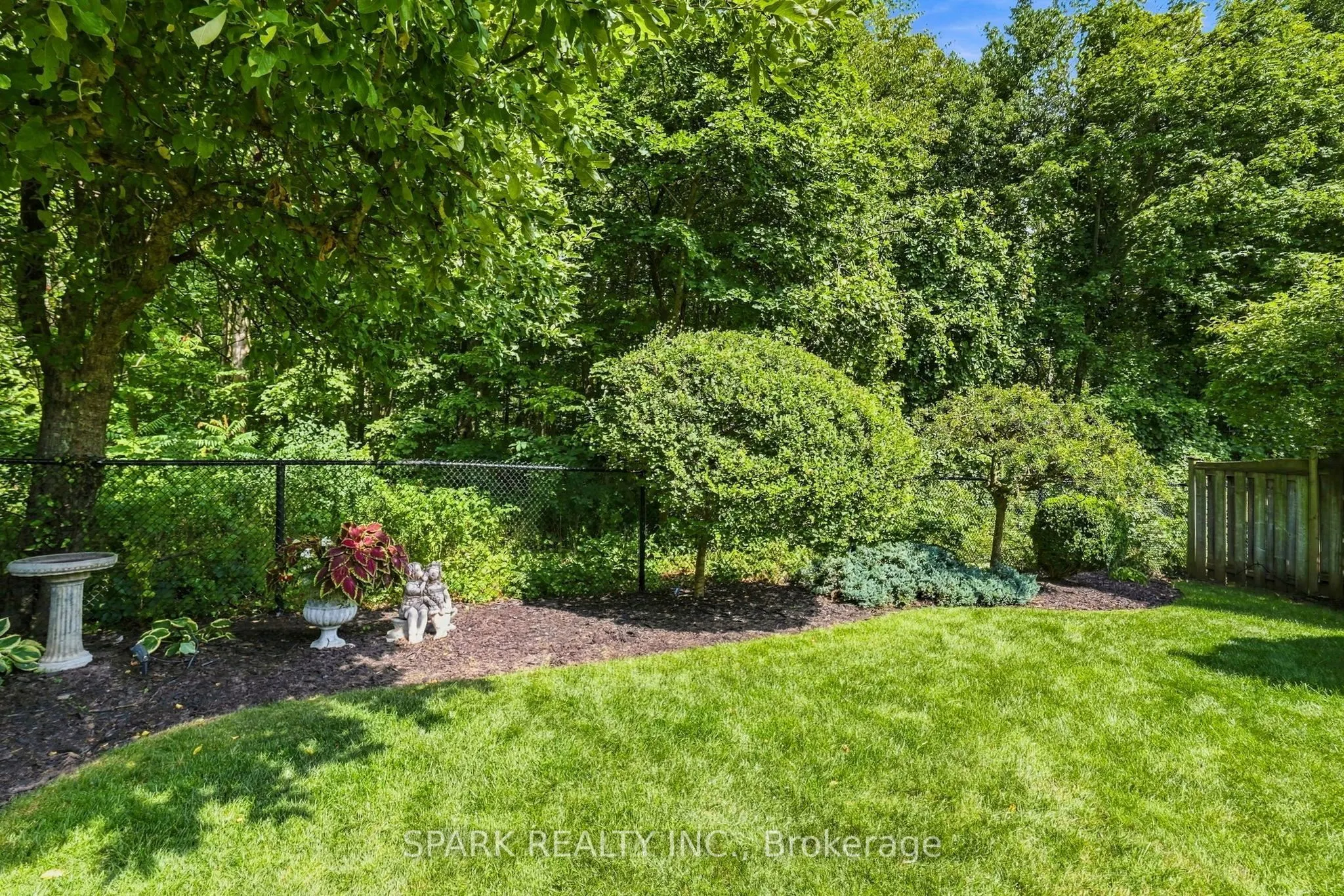179 Tanners Drive S