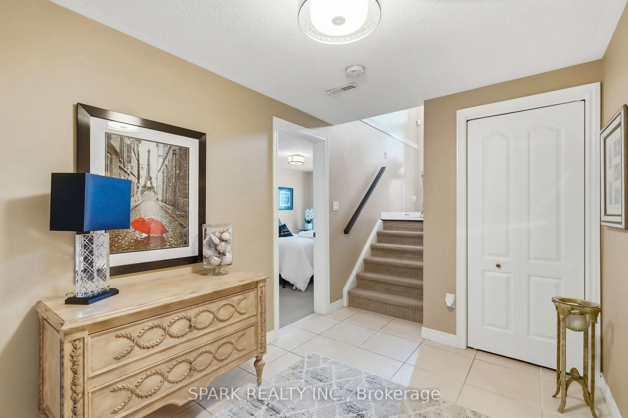 179 Tanners Drive S