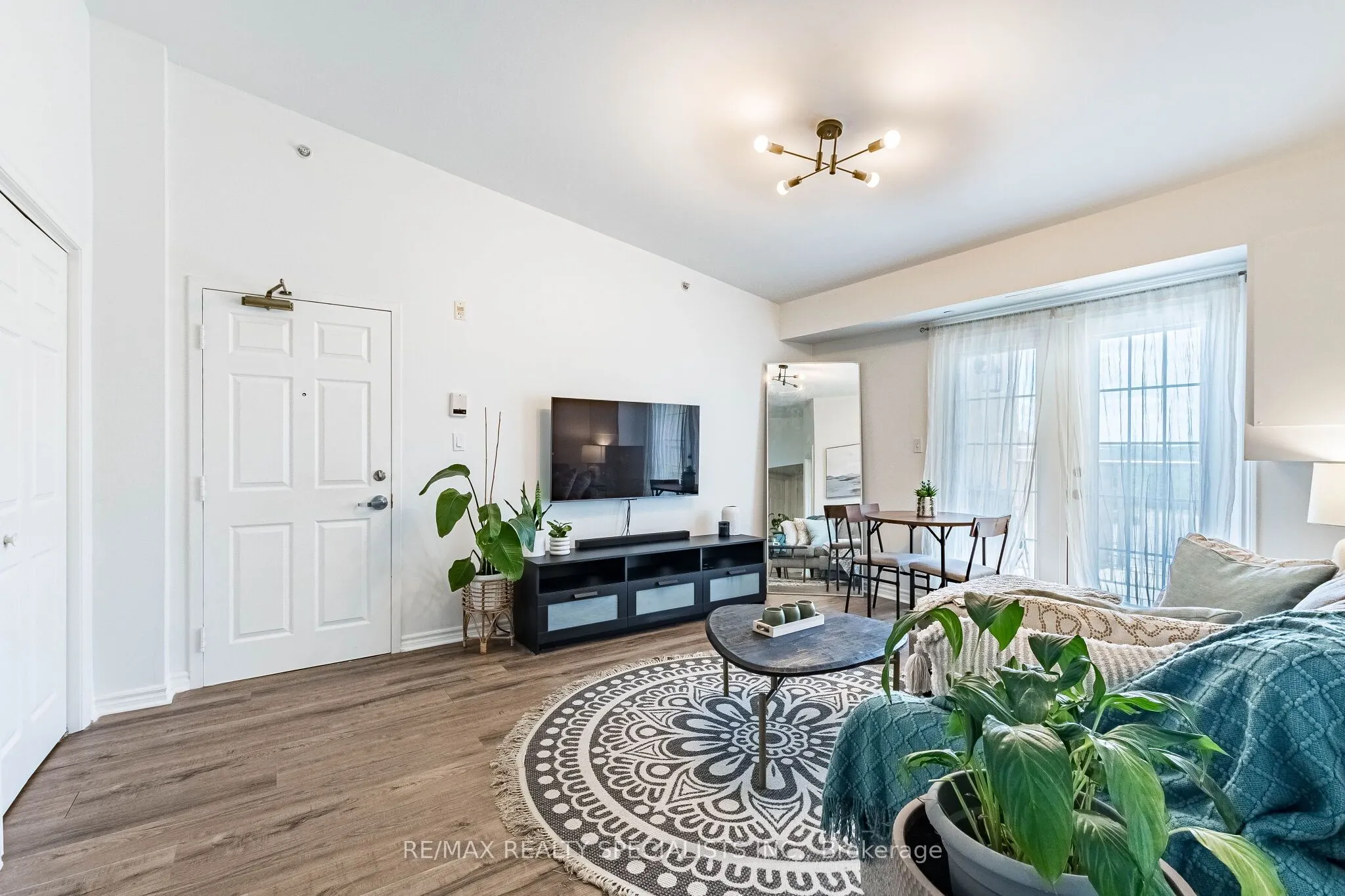 1480 Bishops Gate #406
