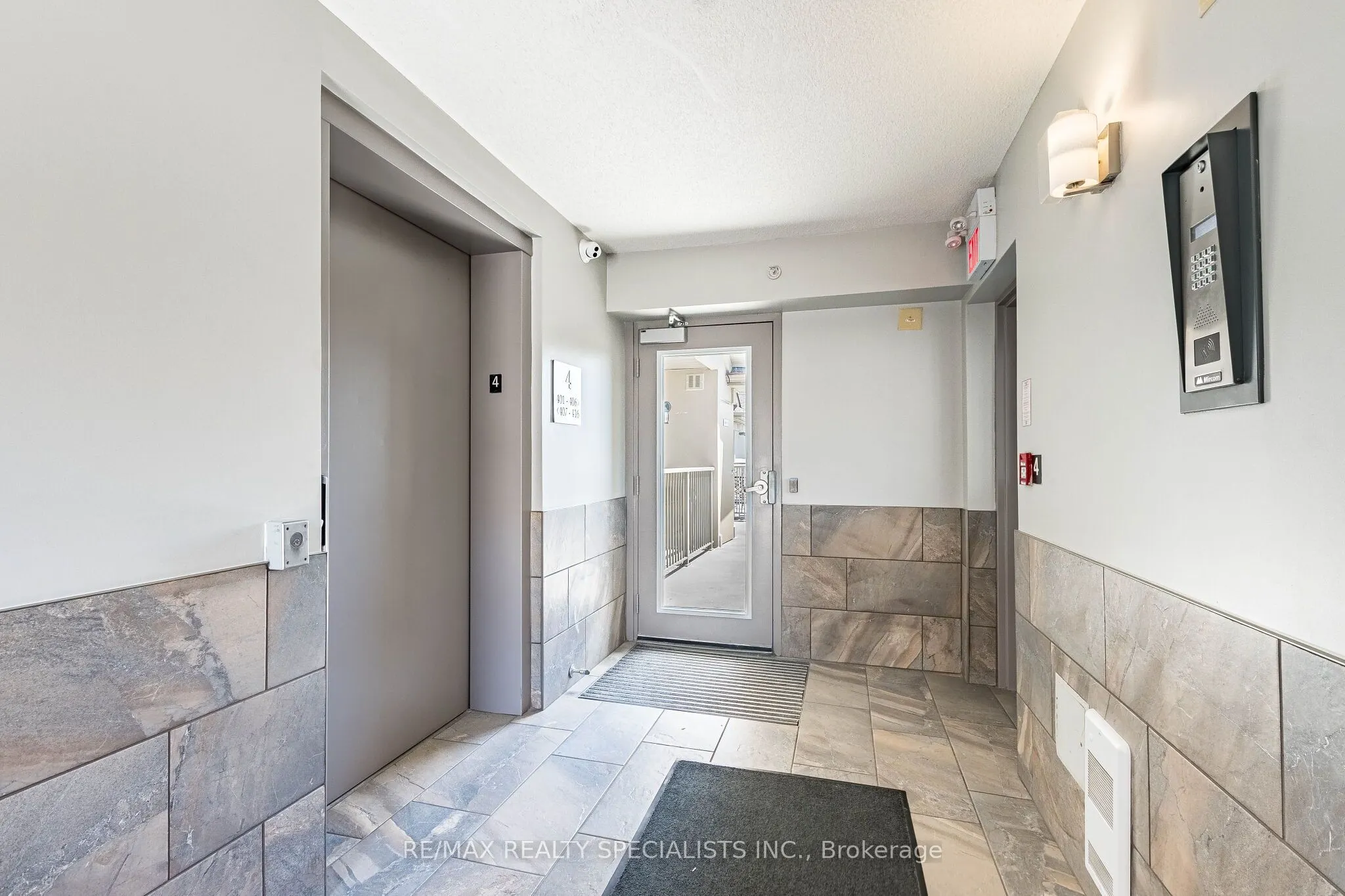 1480 Bishops Gate #406