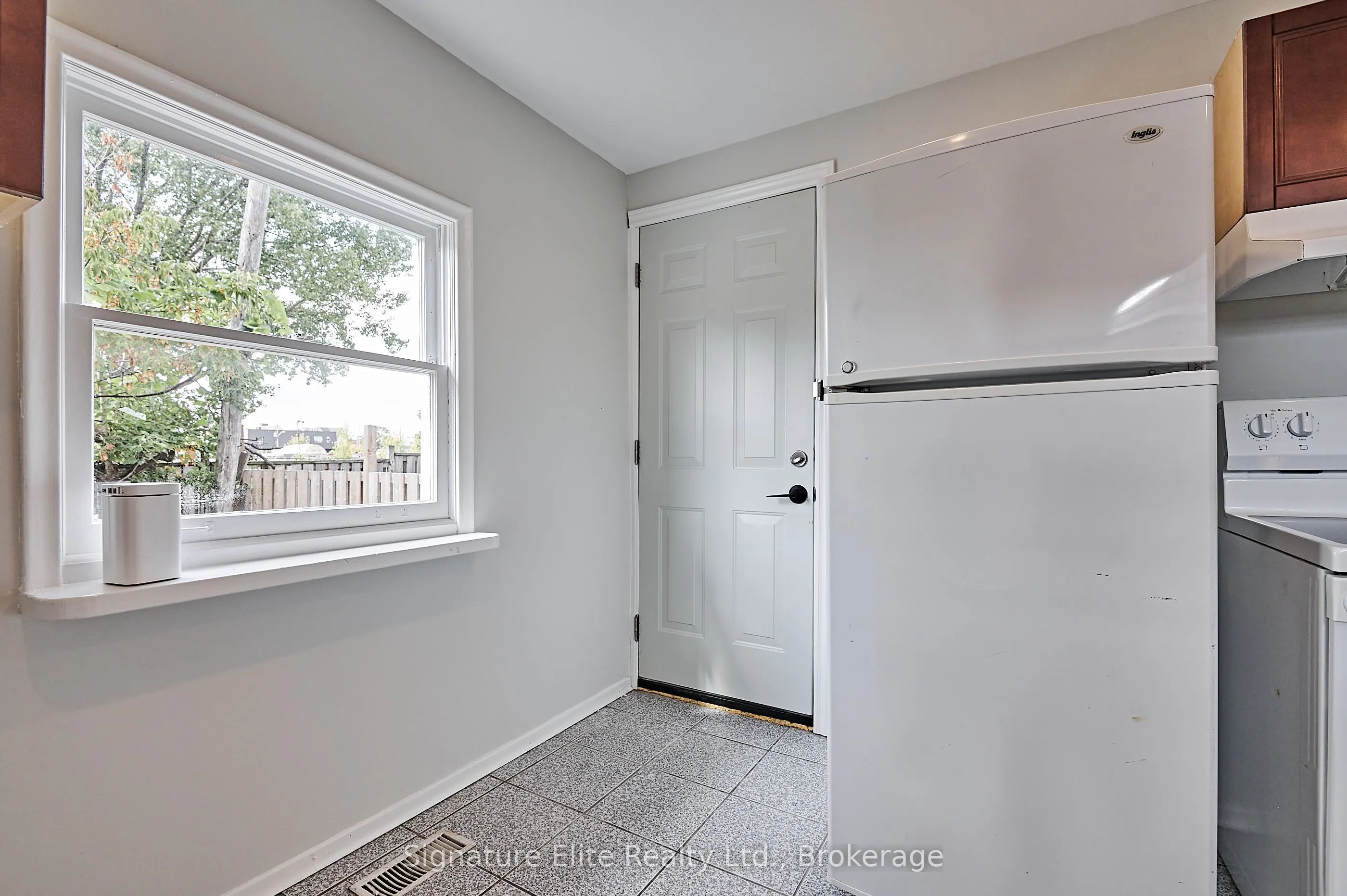 232 Old Weston Road