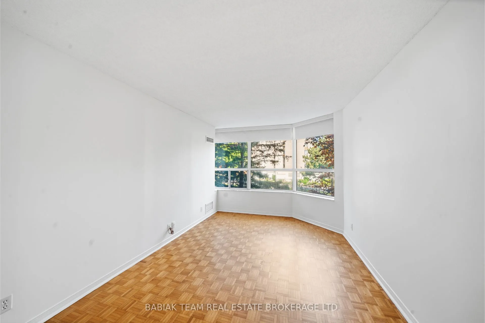 6 Humberline Drive #202