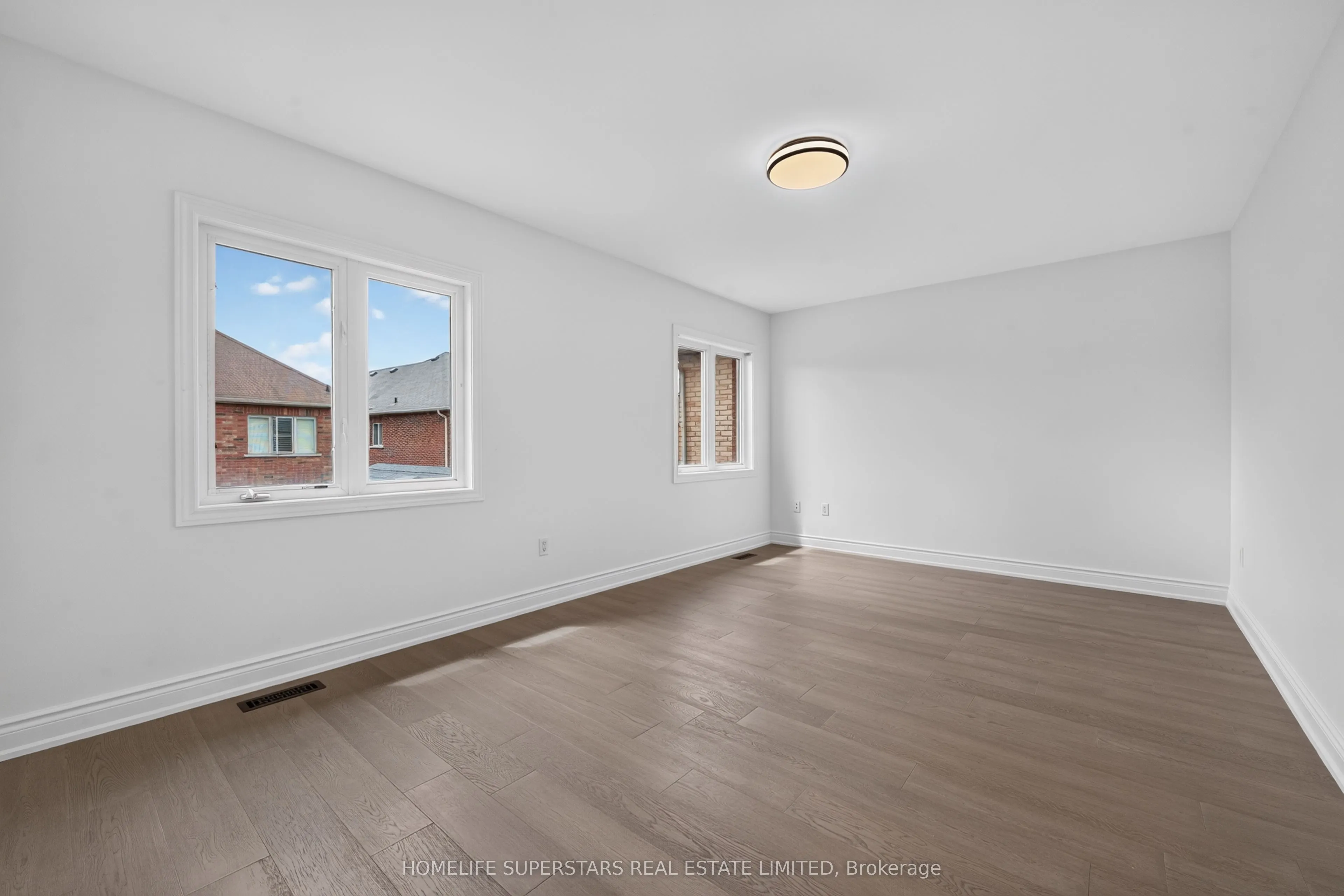 254 Giddings Crescent